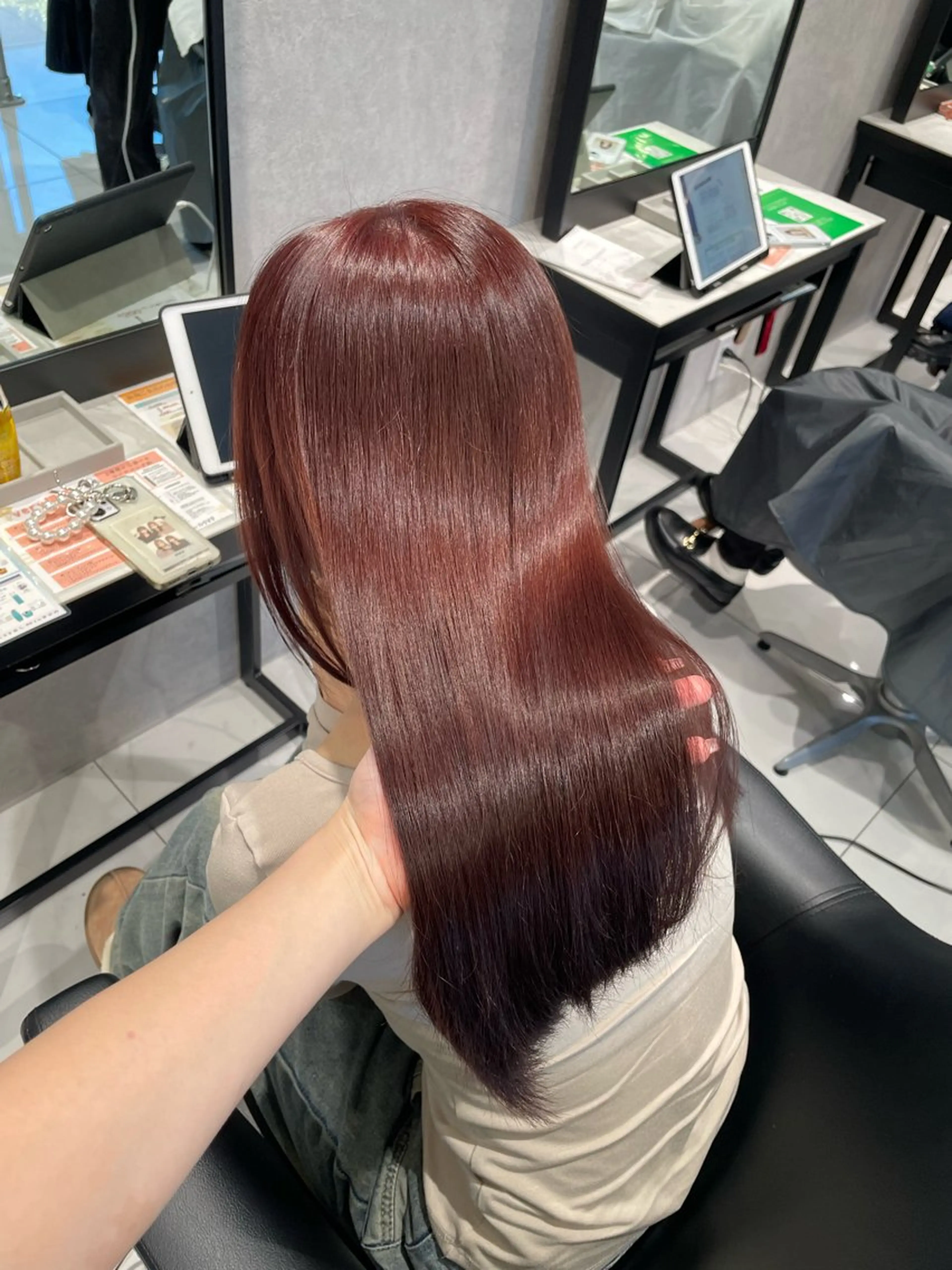 セミロング カラー 内藤 藍夏のヘアスタイル