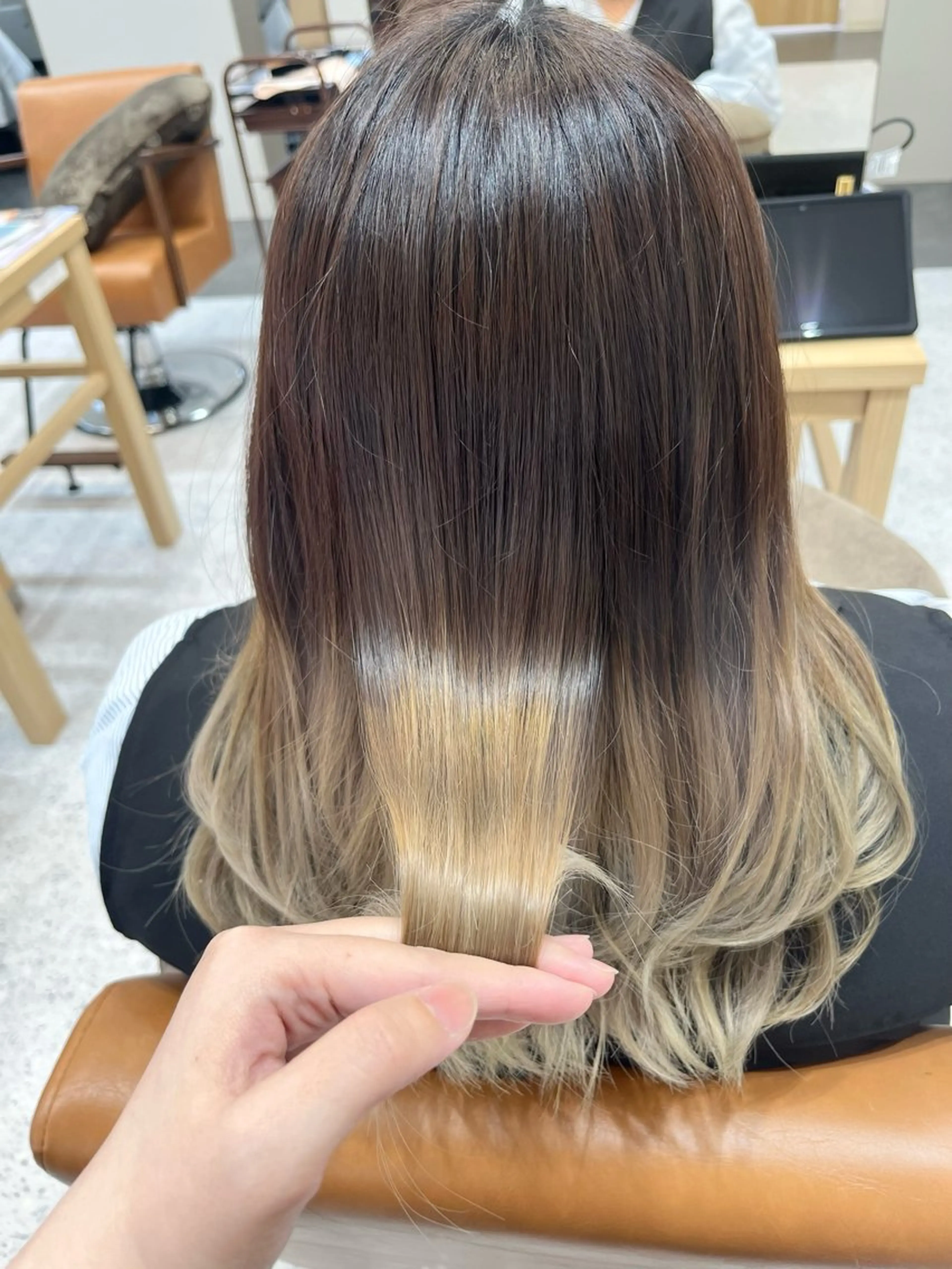 ロング カラー ブリーチ トリートメント MIZUKI🫧ྀི 韓国ヘアAFLOATのヘアスタイル