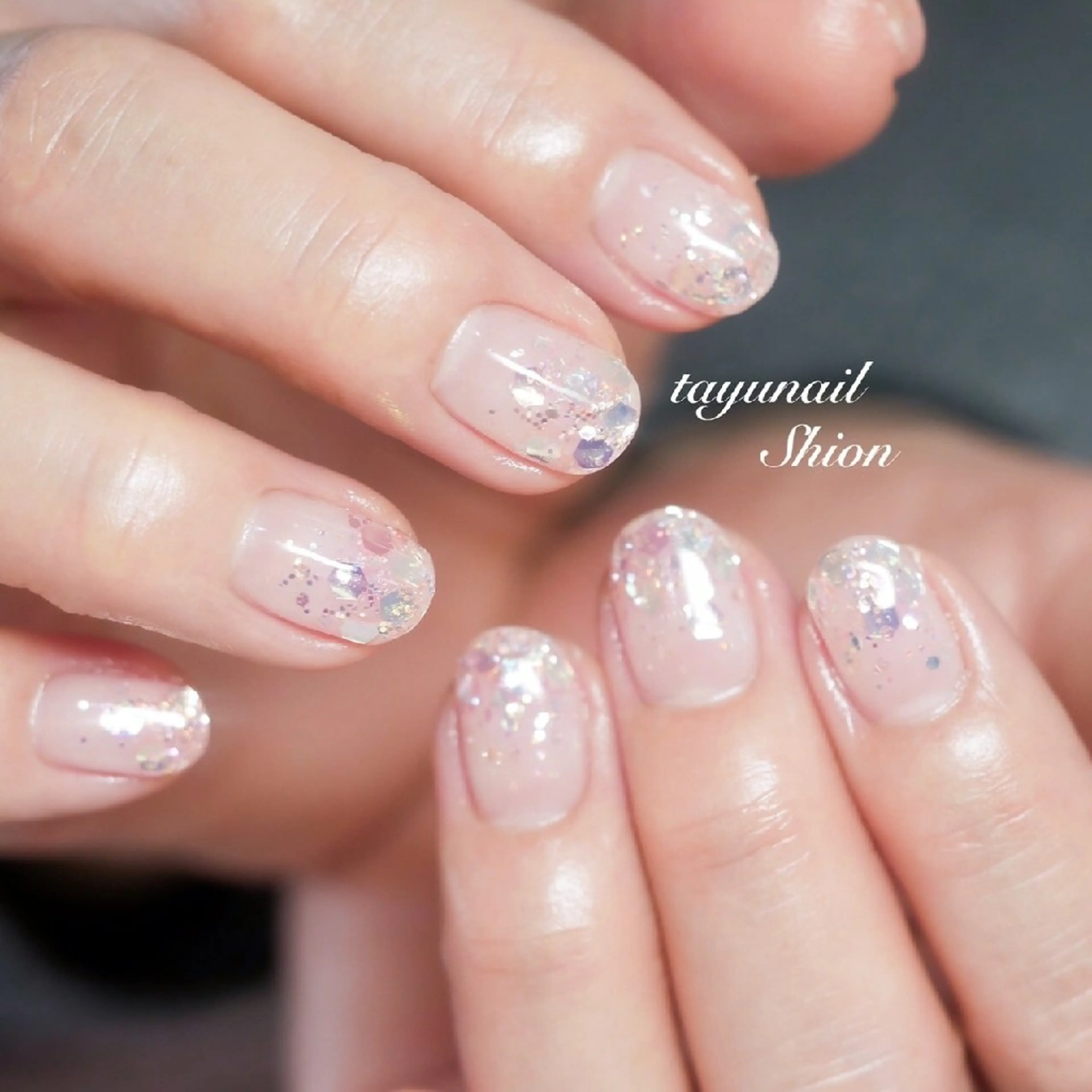 ネイル クリアネイル ジェルネイル グラデーション キラキラネイル ラメ(グリッター) ハンドネイル ネイルサロン 【たゆnail】のネイルデザイン