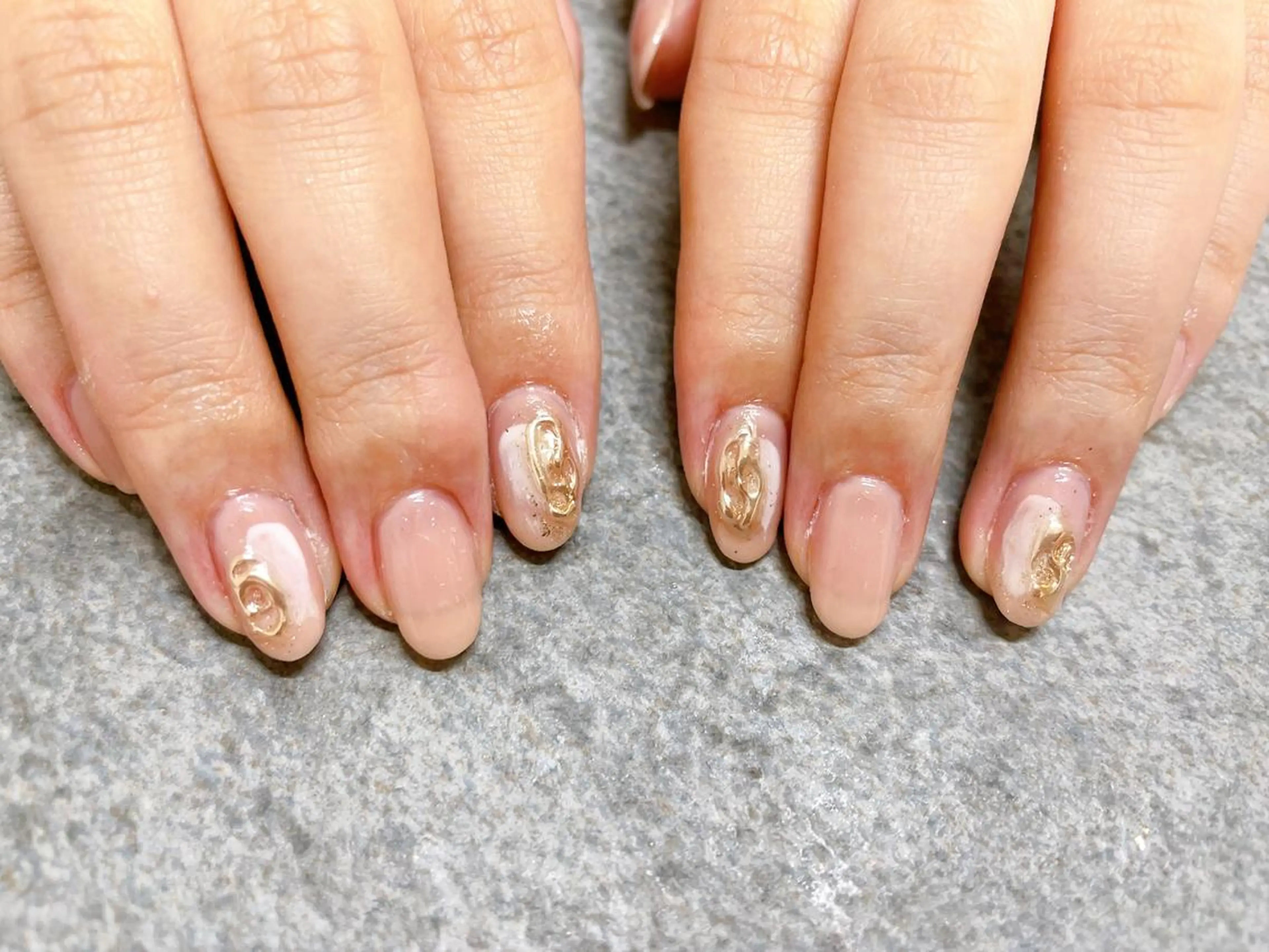 ネイル オーロラネイル フラワーネイル フットネイル フレンチネイル ジェルネイル mogunail &blowのネイルデザイン