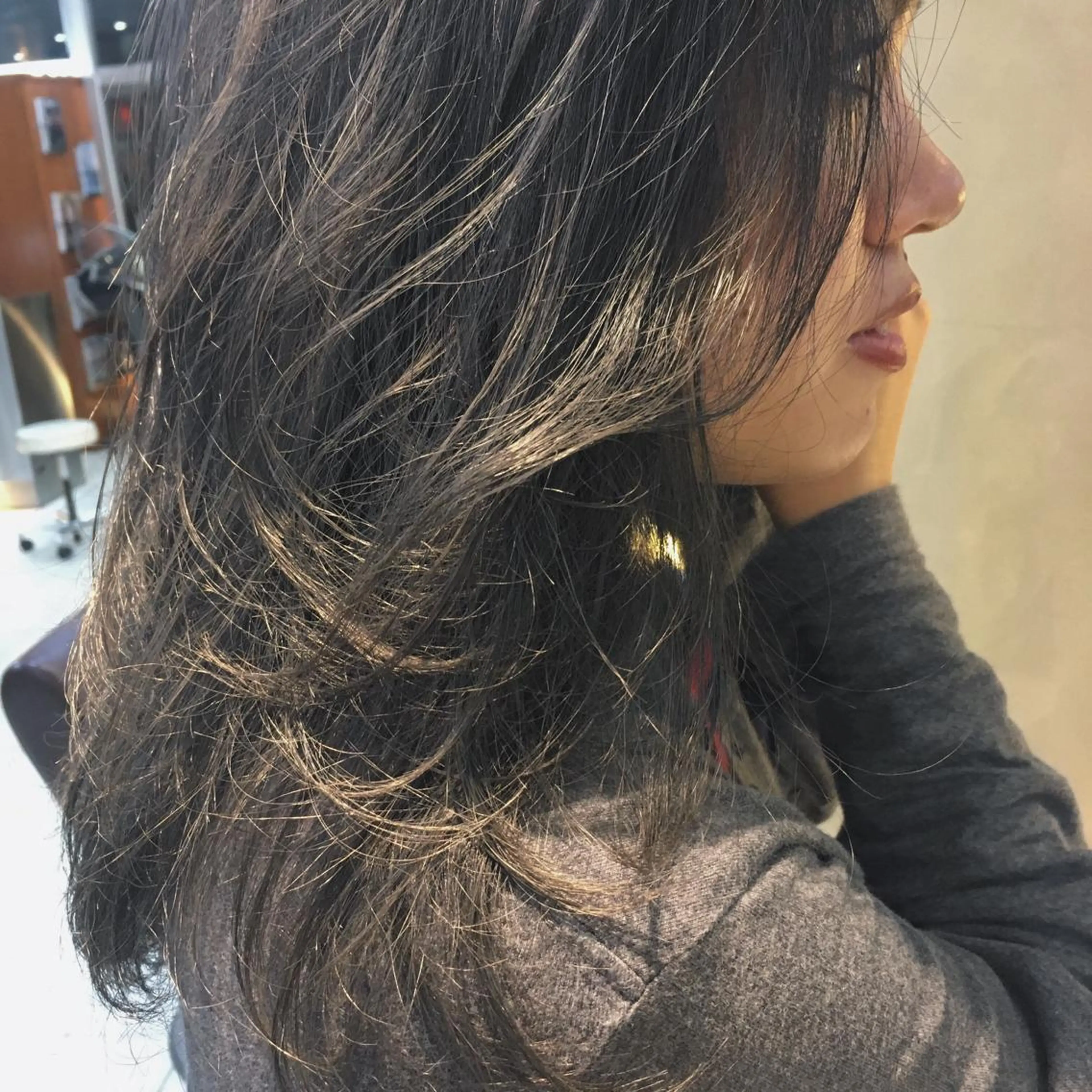 セミロング カラー 金子 歩実のヘアスタイル