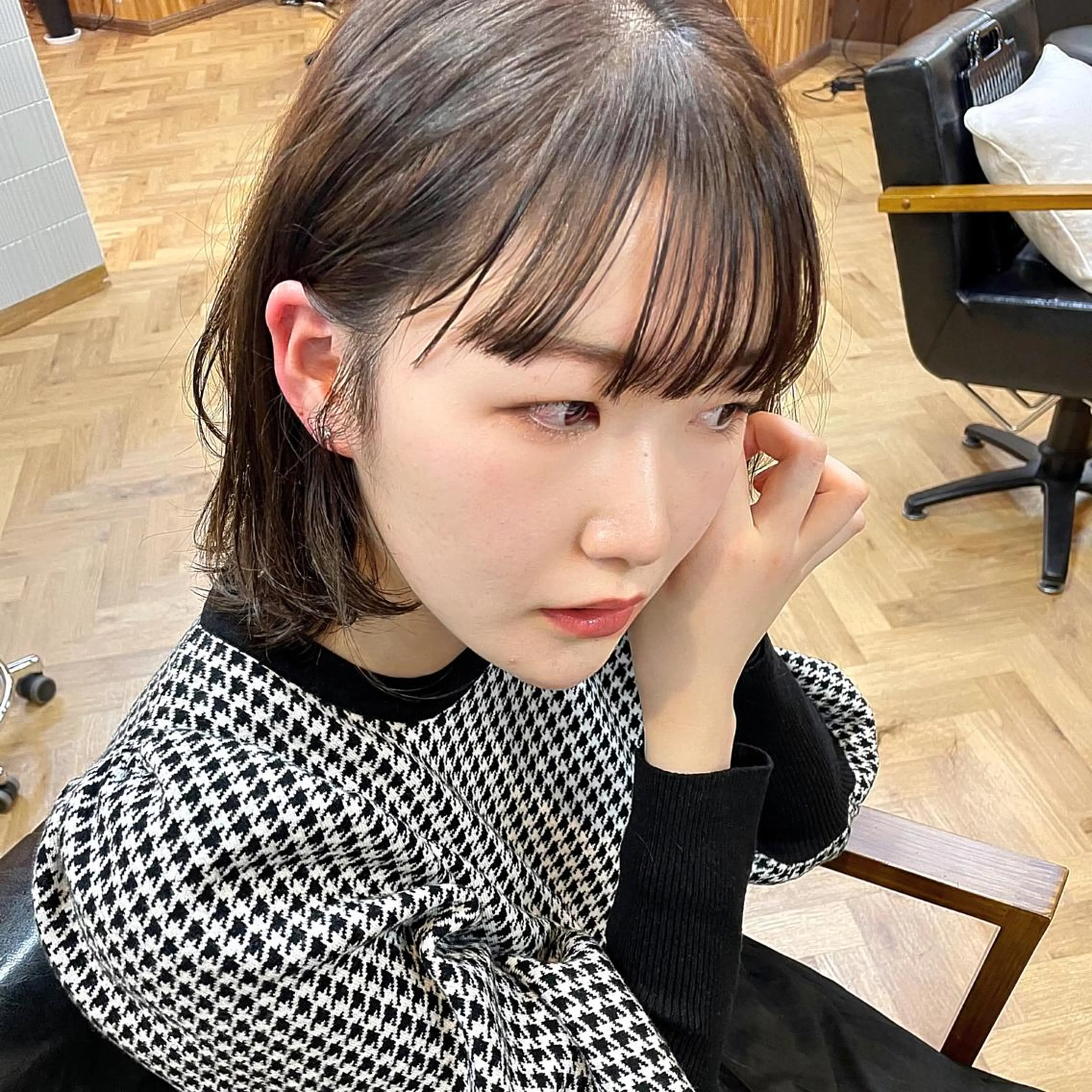 ミディアム カラー パーマ ヘアアレンジ メンズ キッズ ネイル マツエク・マツパ グレージュ tatsumi/ボブ ウルフ/レイヤーのヘアスタイル