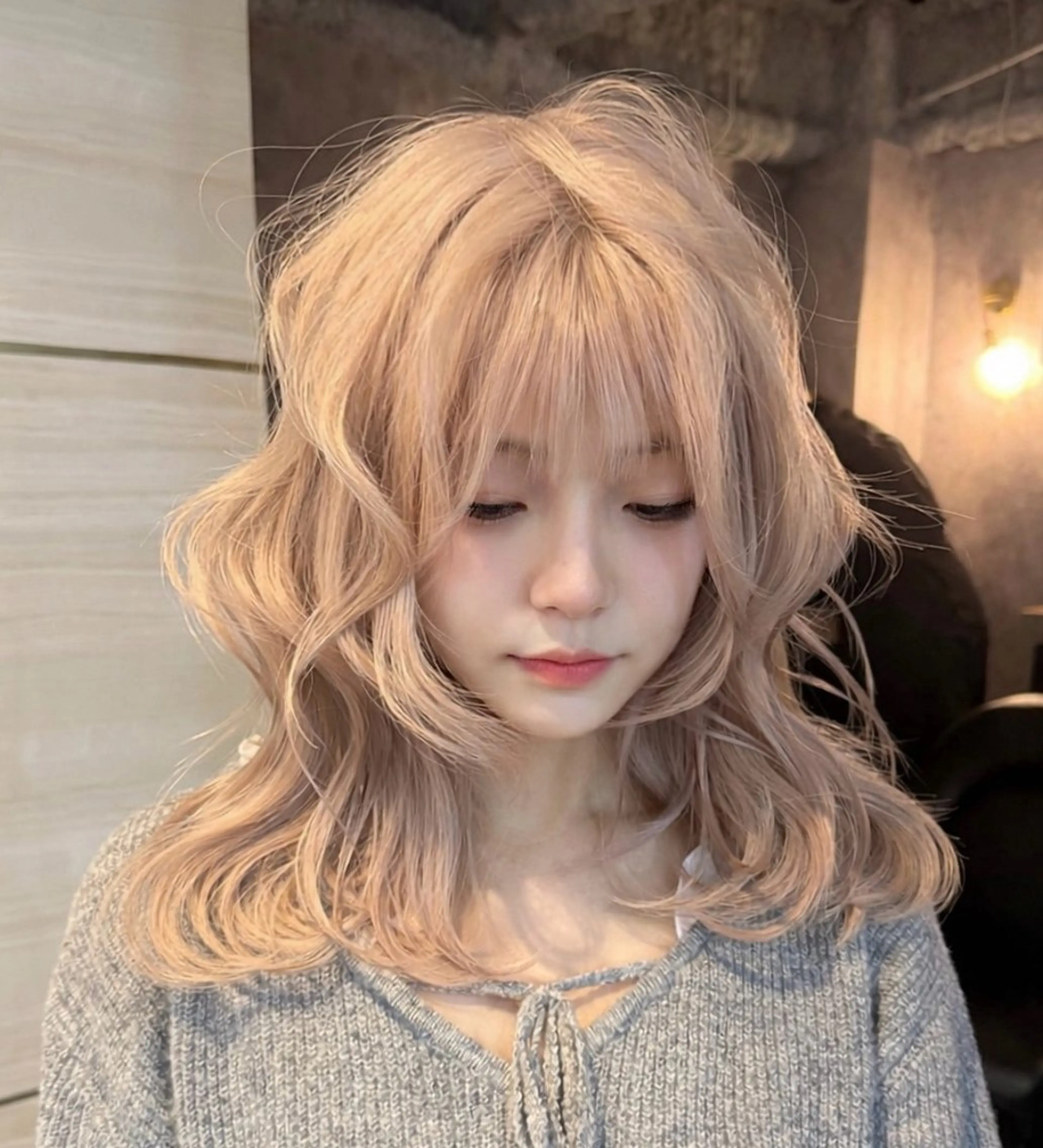 ミディアム カラー ヘアアレンジ ヘアカラー トリートメント 🌱巴結生🌿大宮 ☁️ミルクティーのヘアスタイル