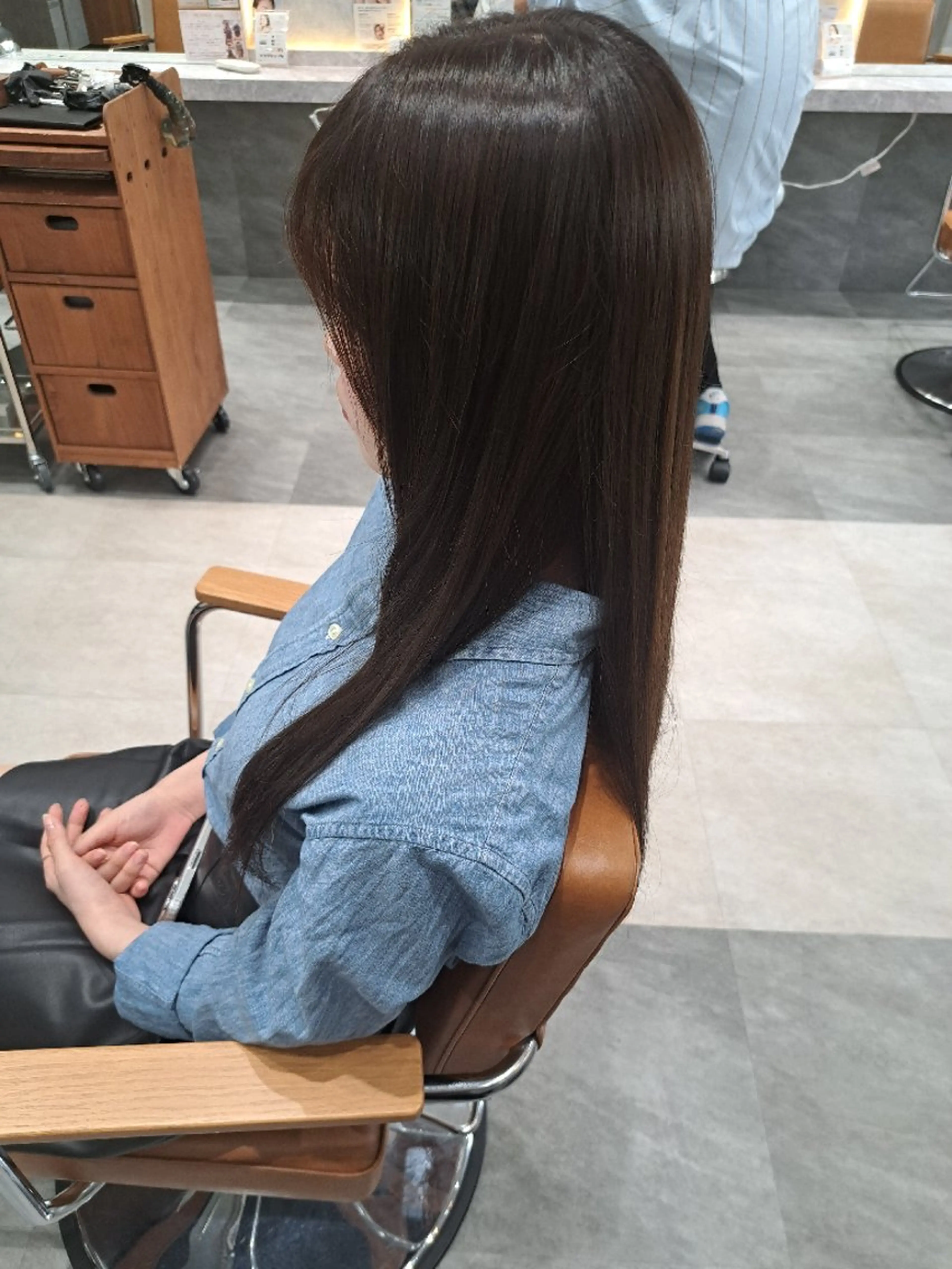 カラー ベージュカラー オリーブベージュ 関口 知佳のヘアスタイル