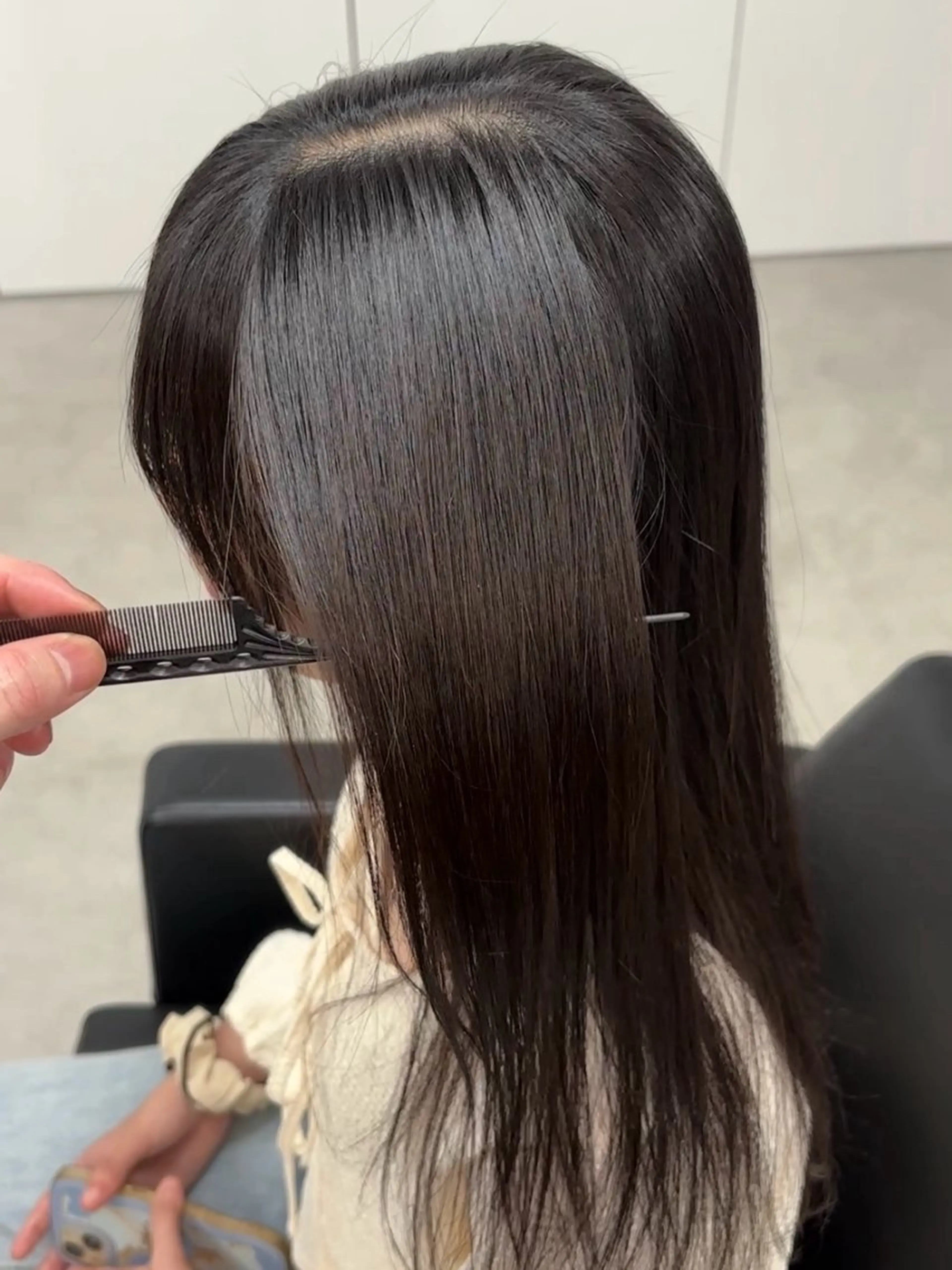 セミロング カット 縮毛矯正 トリートメント 神戸で縮毛矯正/髪質 改善/お任せくださいのヘアスタイル