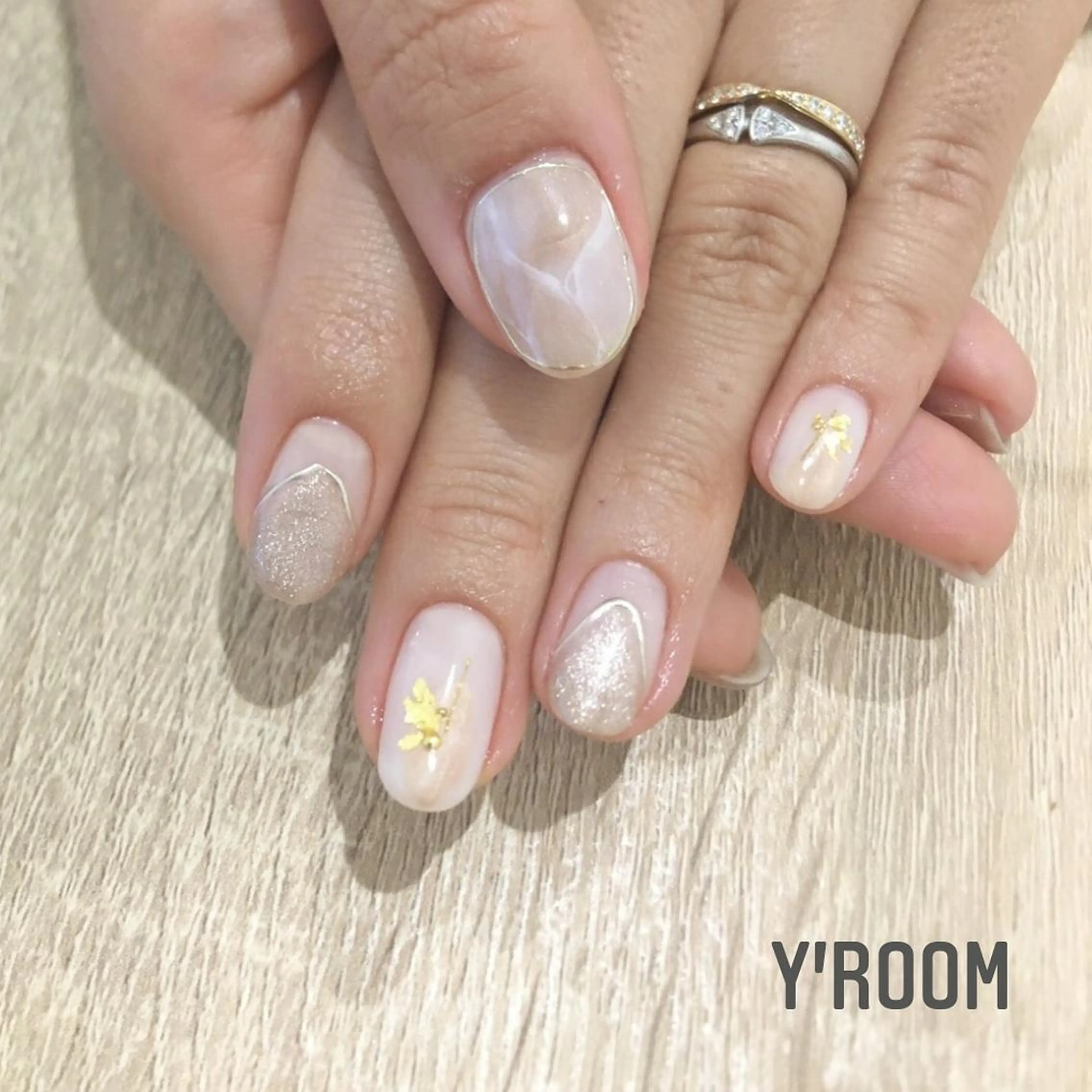 ネイル ジェルネイル ニュアンスネイル ワンカラーネイル パラジェル 夏ネイル ハンドネイル YUKA （ネイリスト）のネイルデザイン