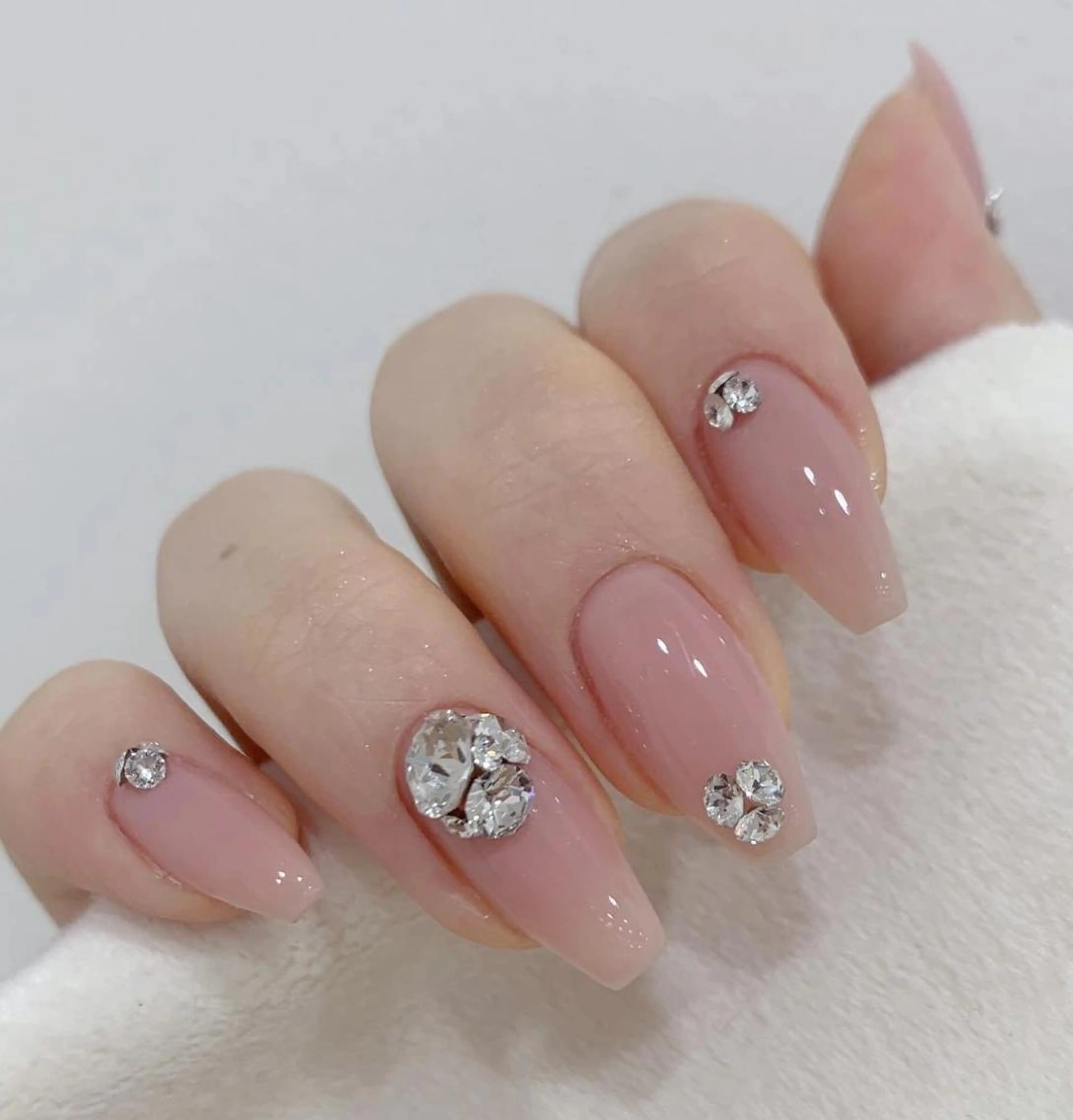 ネイル 長さ出し ネイルチップ Queens momoのネイルデザイン