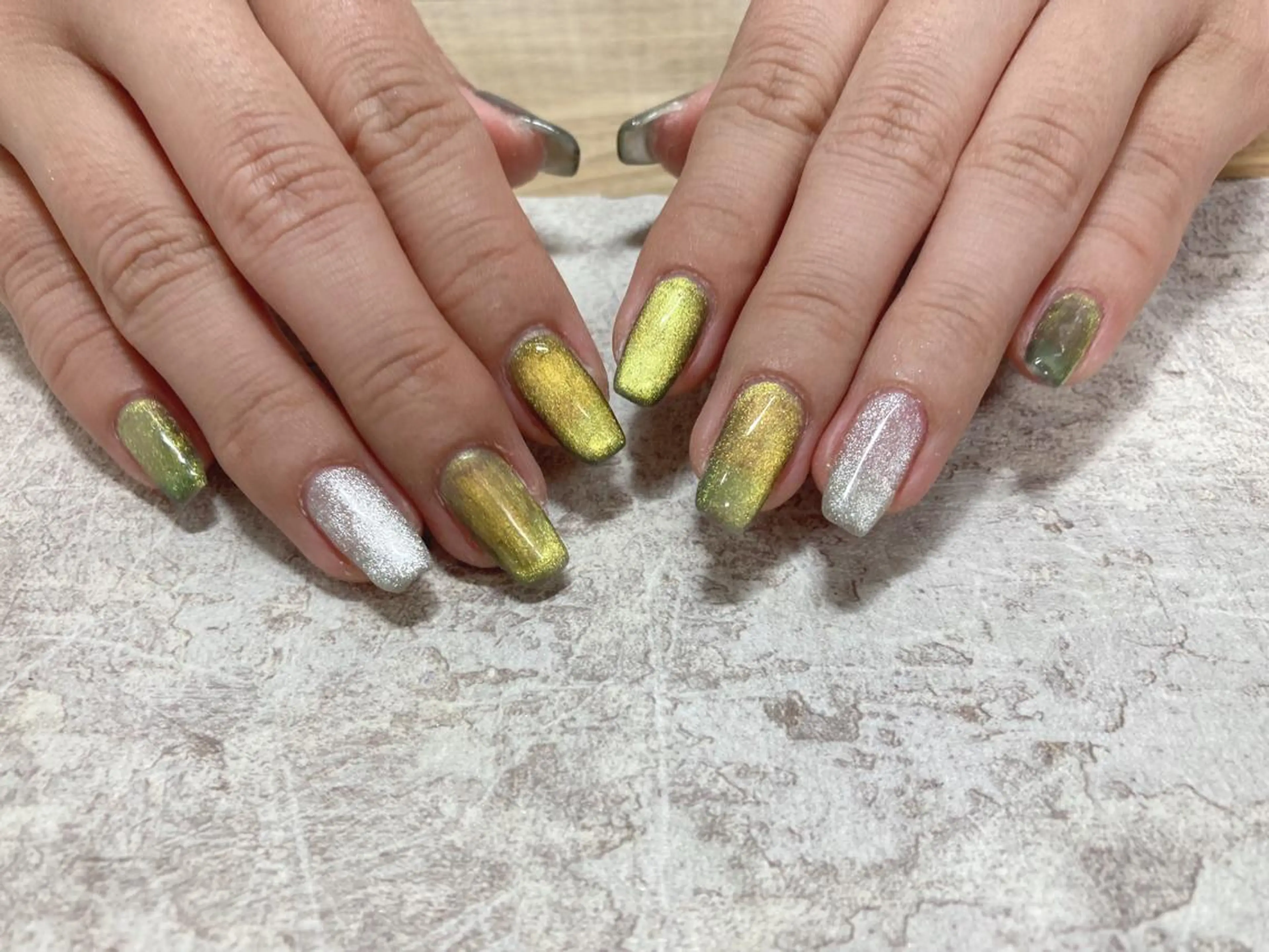 ネイル フットネイル ジェルネイル 韓国ネイル マグネットネイル ミラーネイル mogunail &blowのネイルデザイン