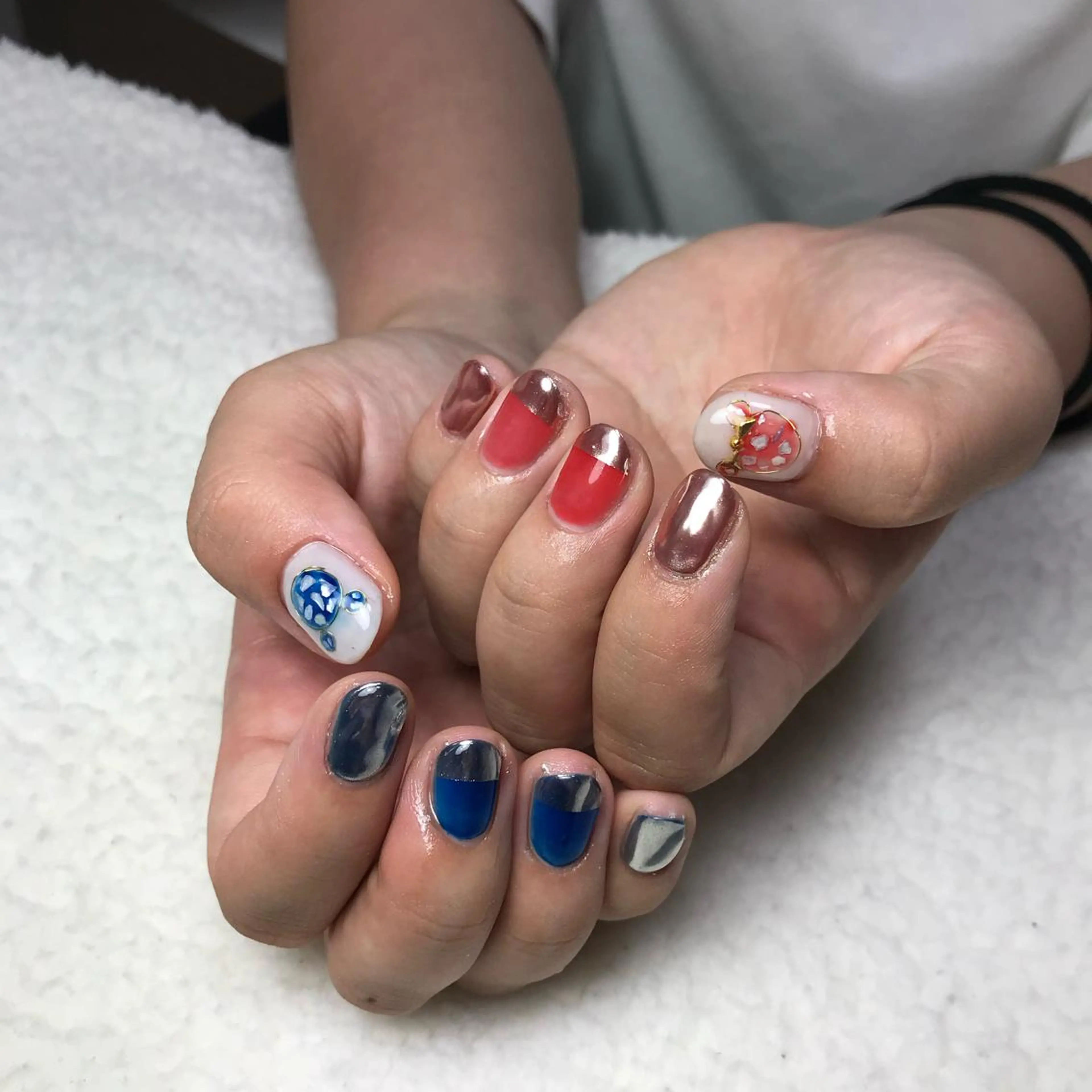 ネイル ミラーネイル COCO +のエステ・リラクイメージ