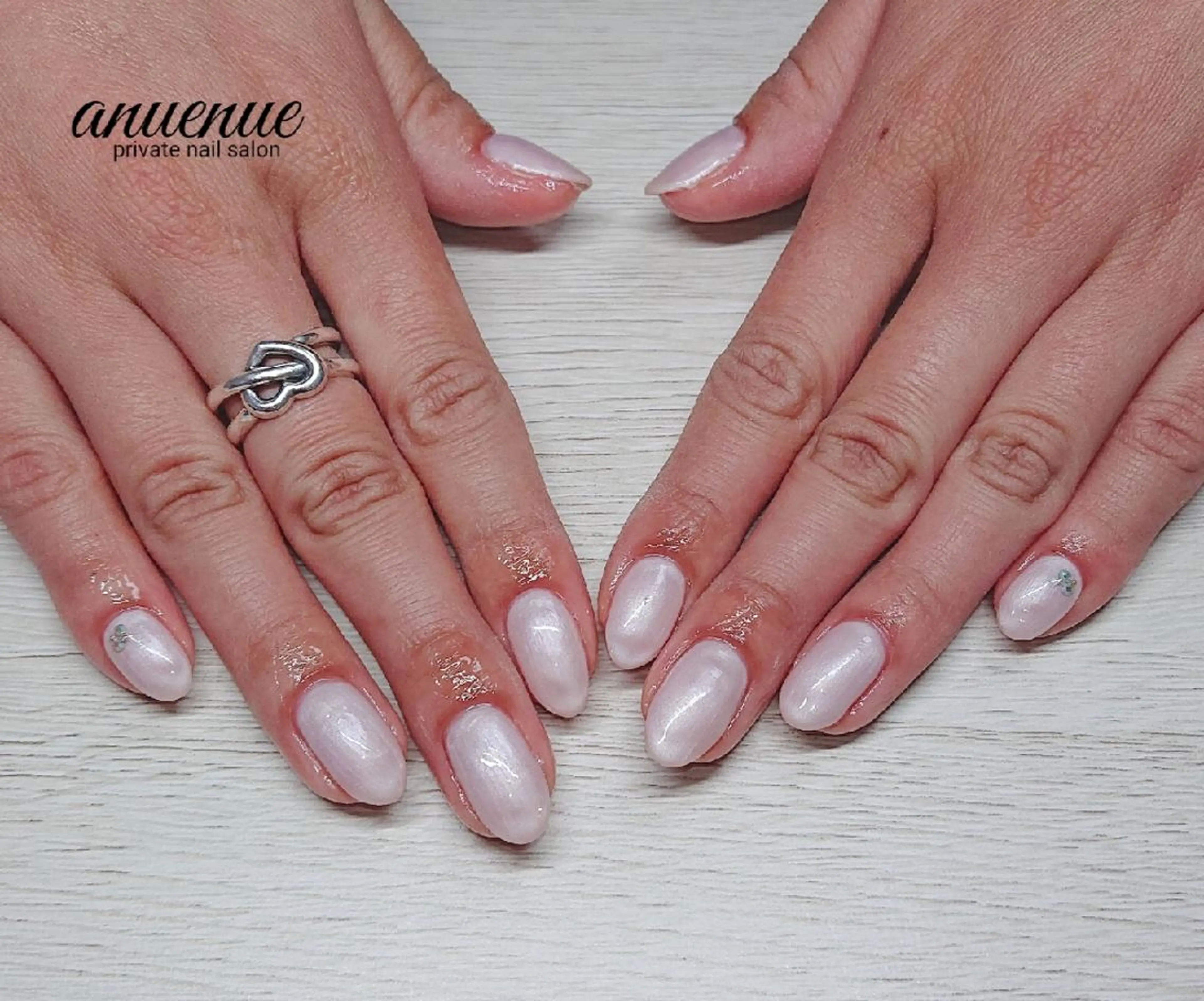 ネイル ハンドネイル ハンドケア anuenu eのネイルデザイン