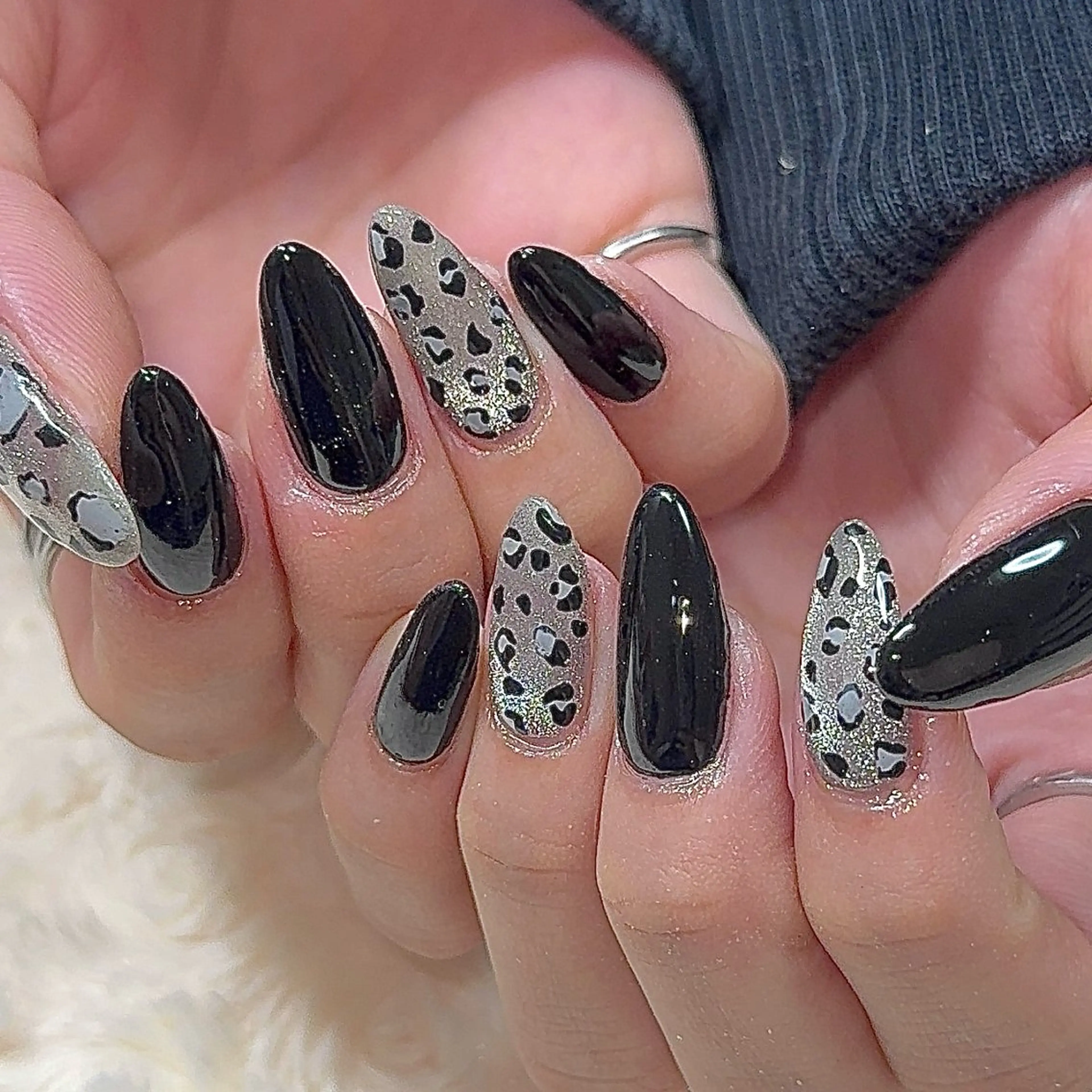 ネイル ハンドネイル 黒川 実祐のネイルデザイン