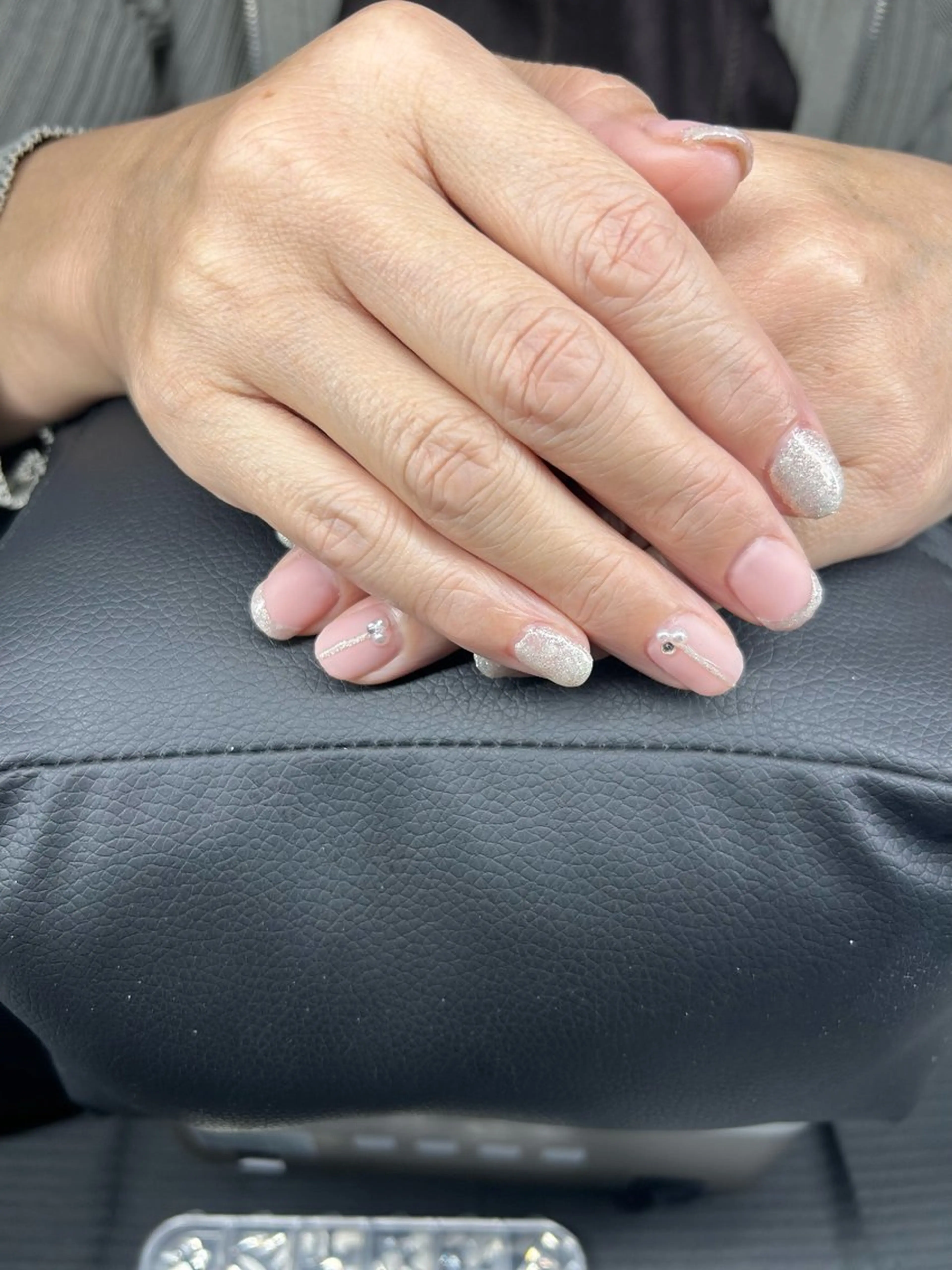ネイル ハンドネイル 中村 春菜のネイルデザイン