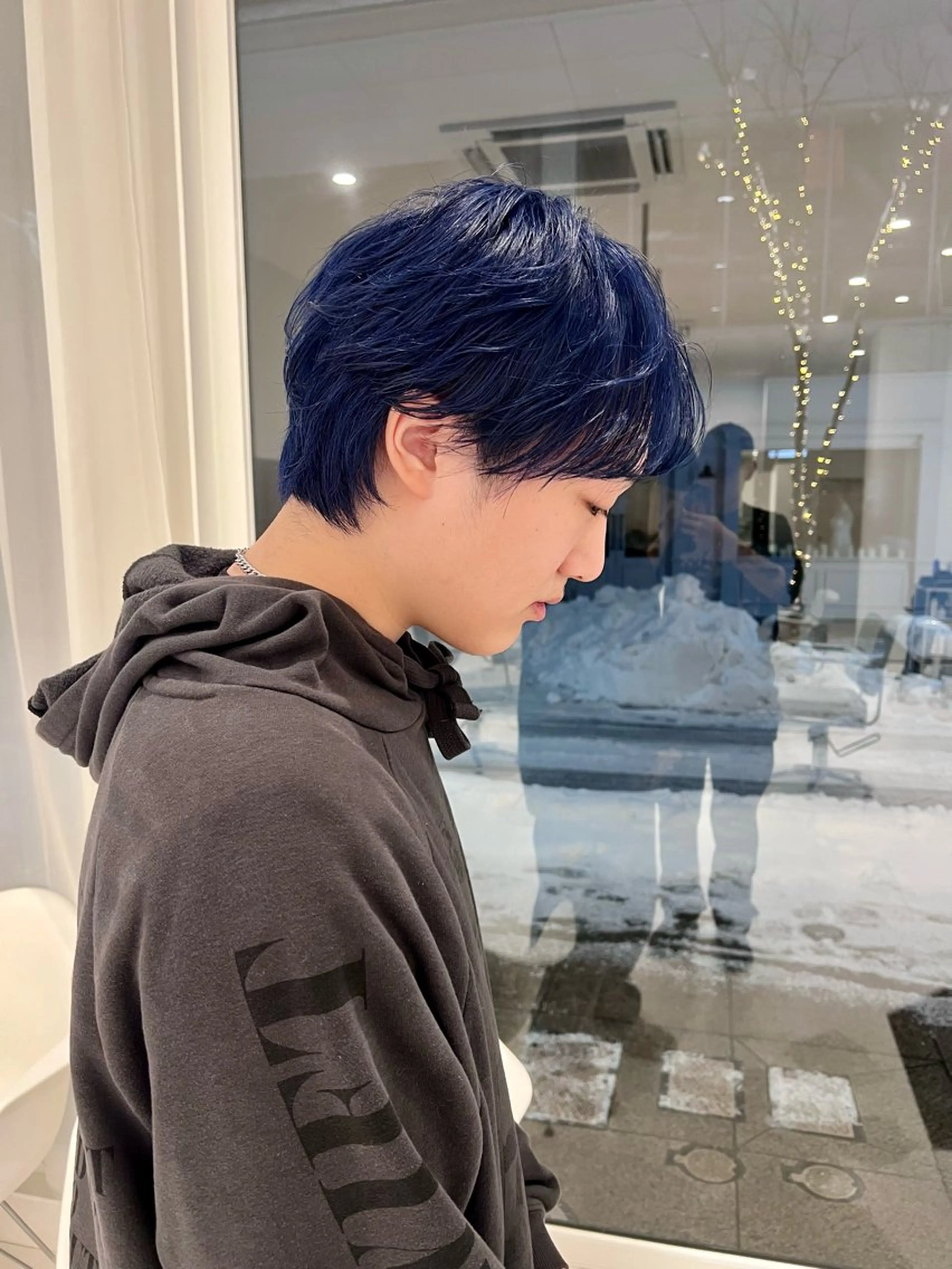 ショート カラー メンズ メンズブリーチ メンズハイトーン ブリーチ ブルーカラー ハイトーンカラー ヘアカラー BOB men's KIRAのヘアスタイル