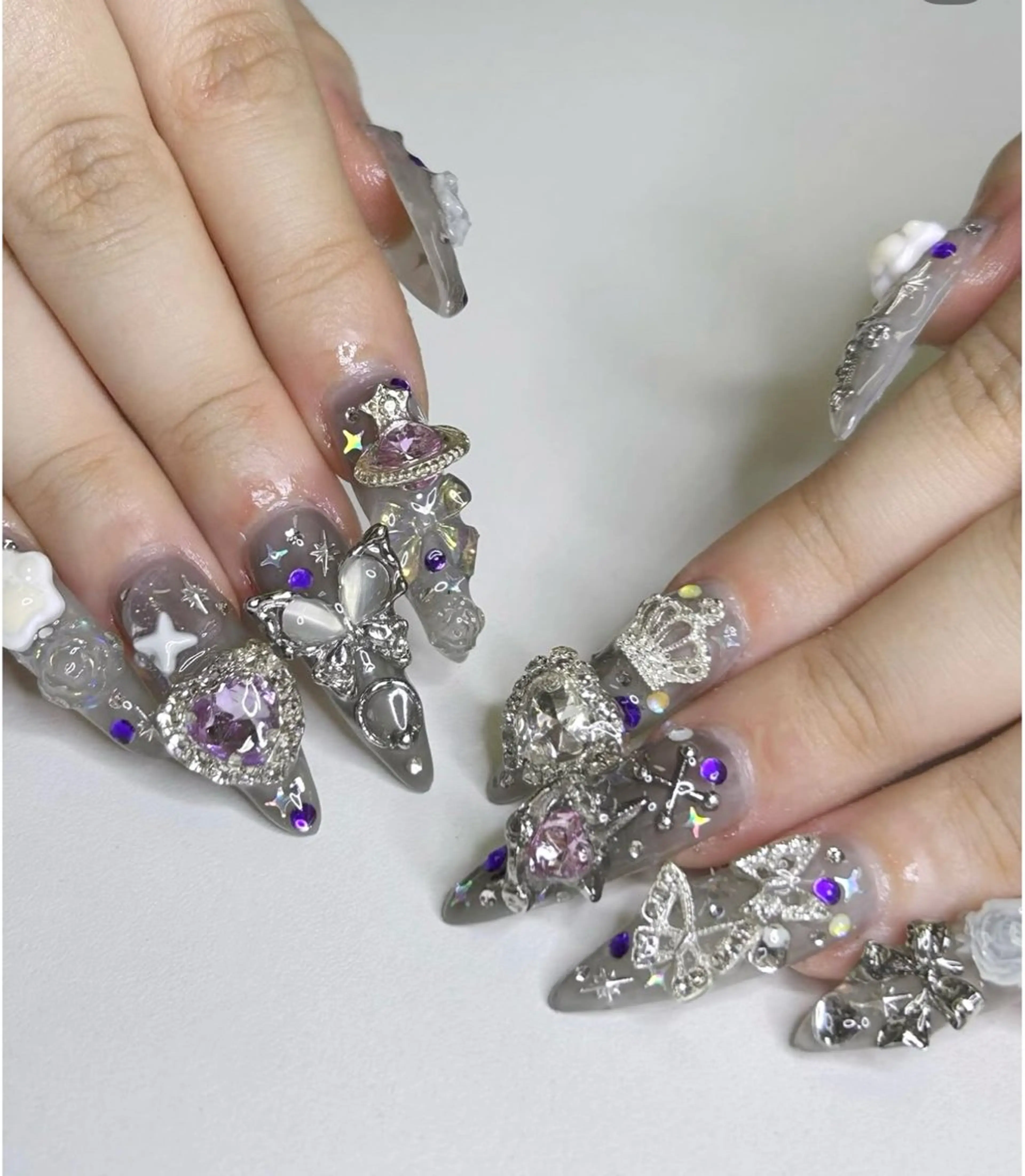 ネイル ハンドネイル Lyna 池袋のネイルデザイン