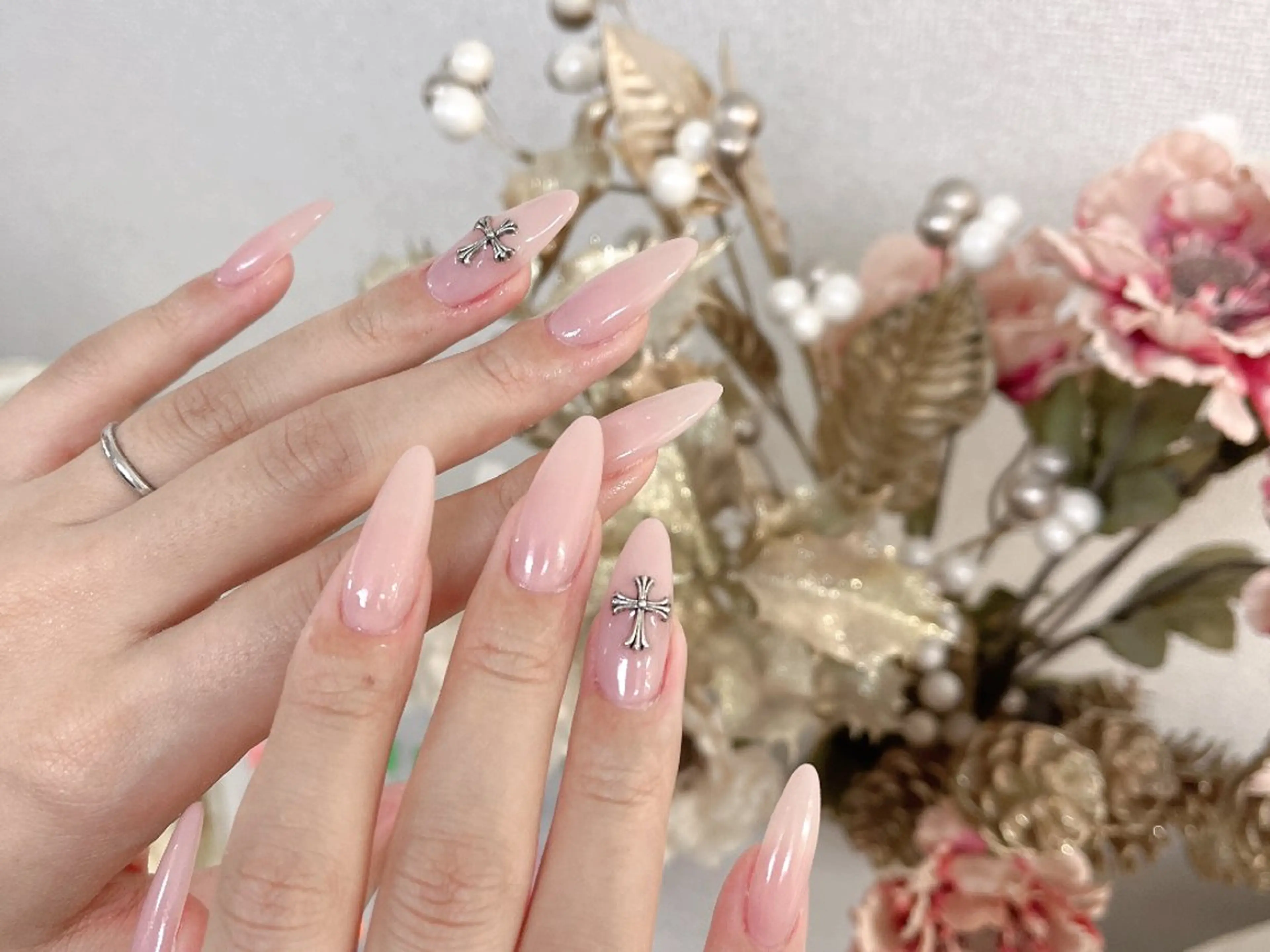 ネイル グロー ネイルのネイルデザイン