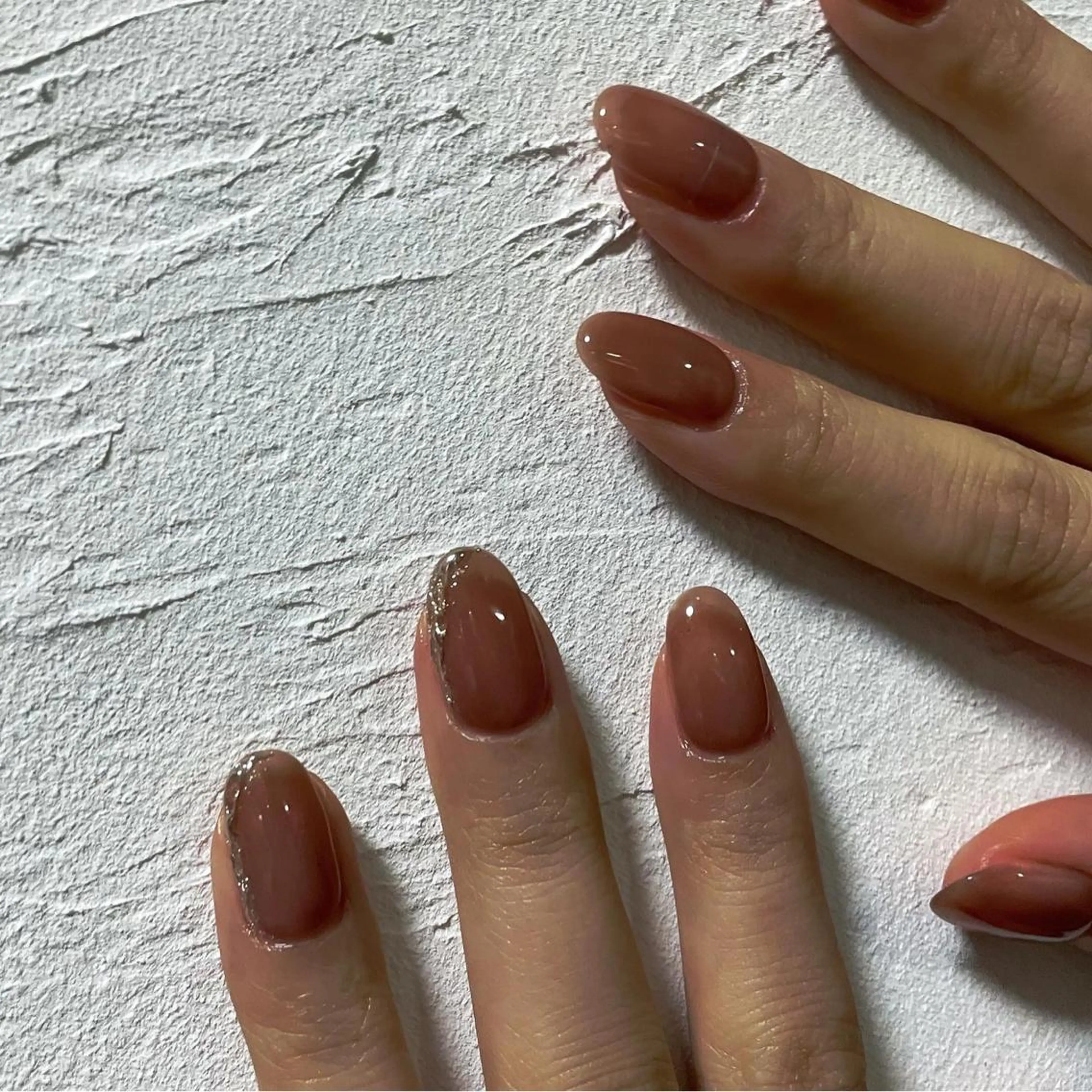 ネイル ブラウン カジュアル 氷ネイル・うるうるネイル ミラーネイル ニュアンスネイル ハンドネイル ハンドケア lylynail YUUKAのネイルデザイン
