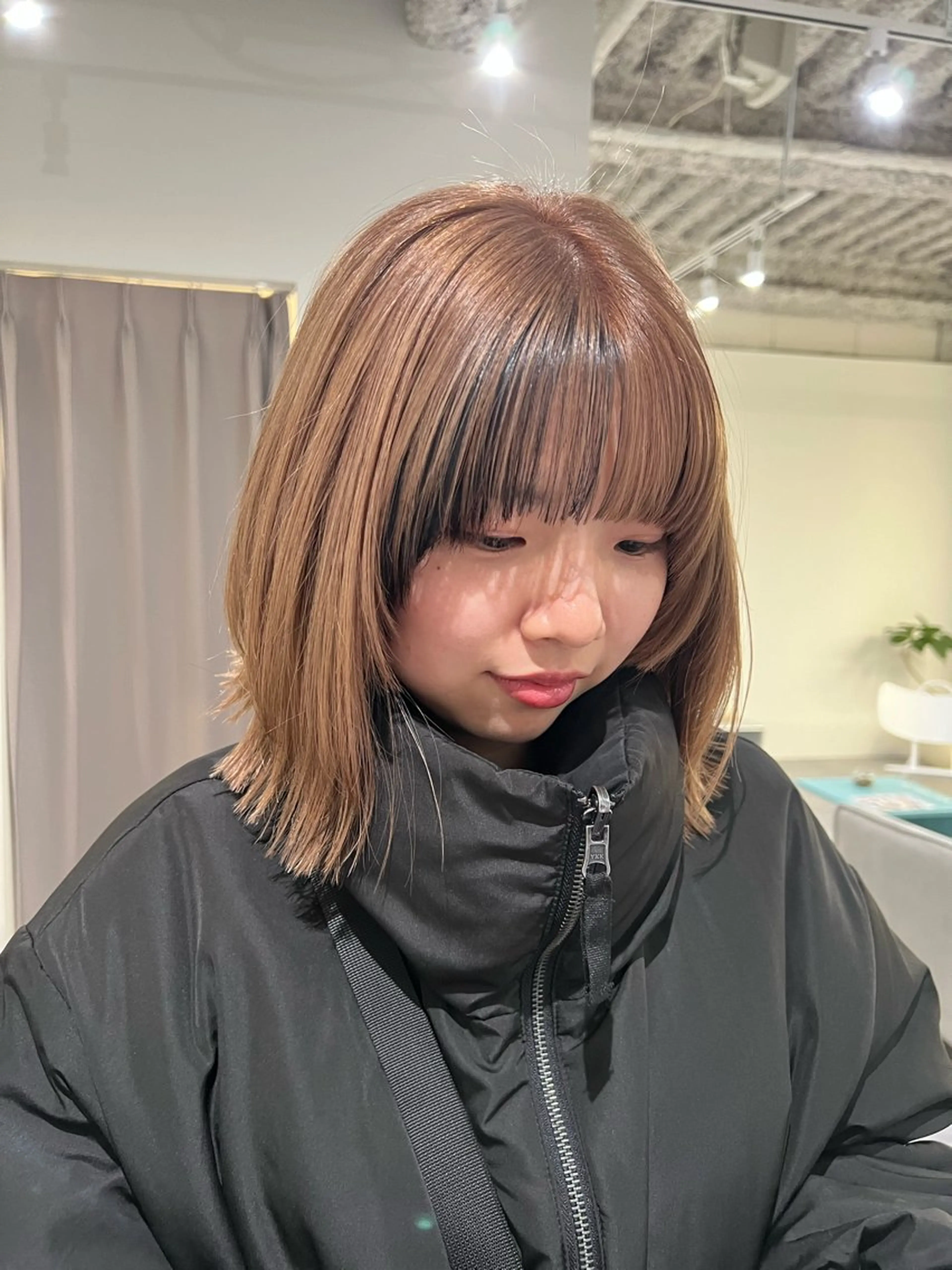 ミディアム カラー ベージュカラー 黒髪 ハイトーンカラー ナチュラルヘア/ 似合わせ/三宅 昌太のヘアスタイル