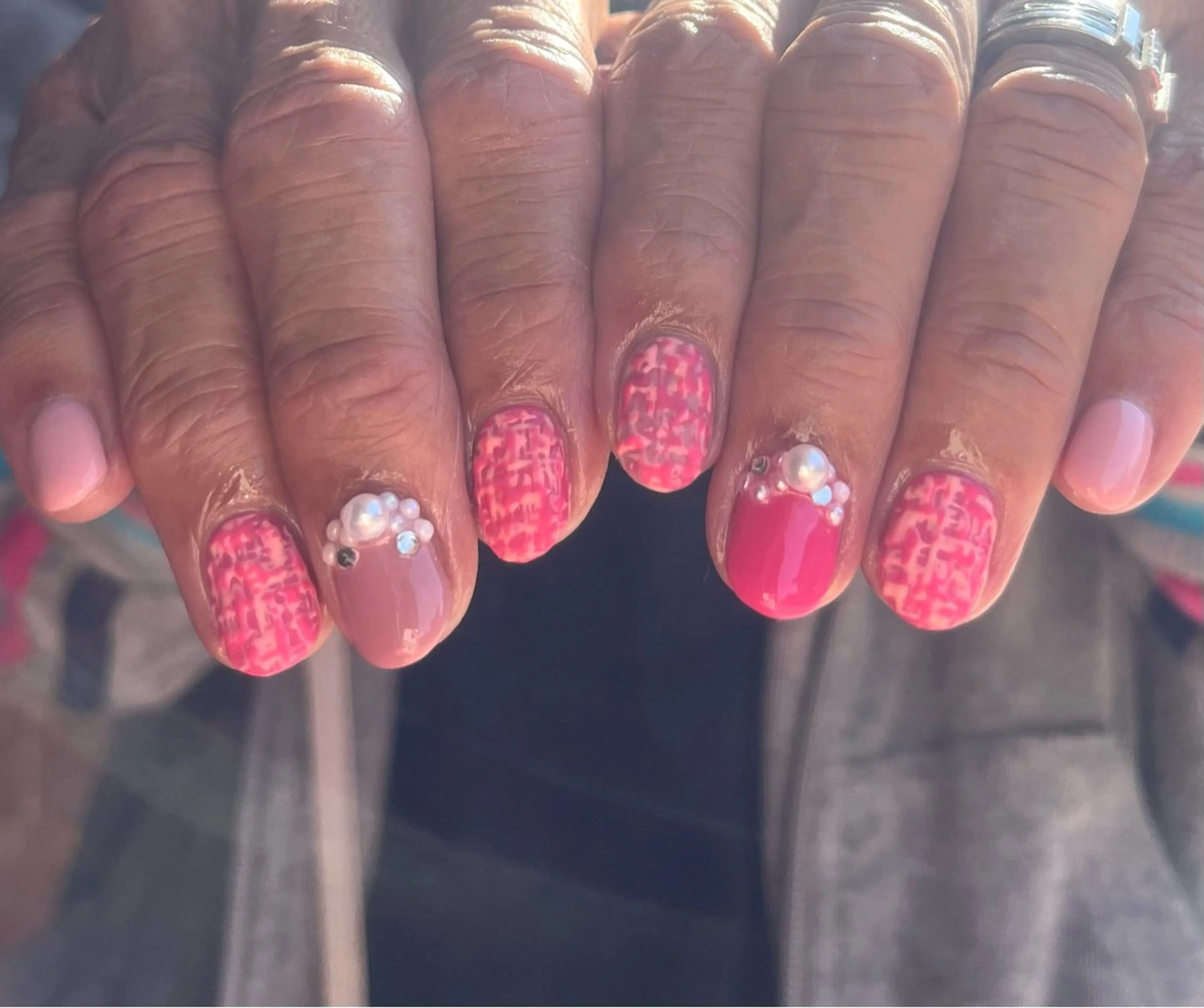 ショート 2DY NAIL SALONのネイルデザイン