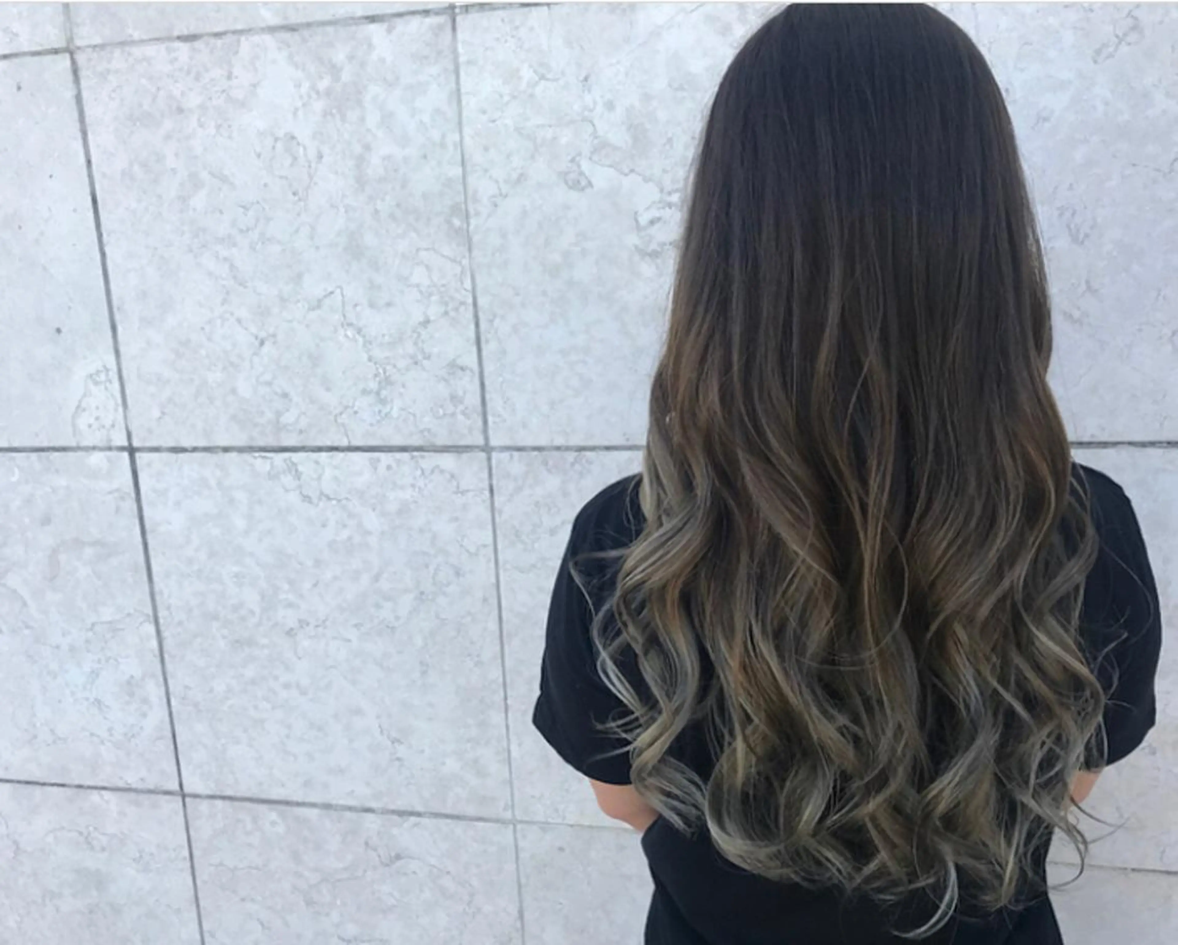 ミディアム カラー カラーリスト菅澤 岳のヘアスタイル