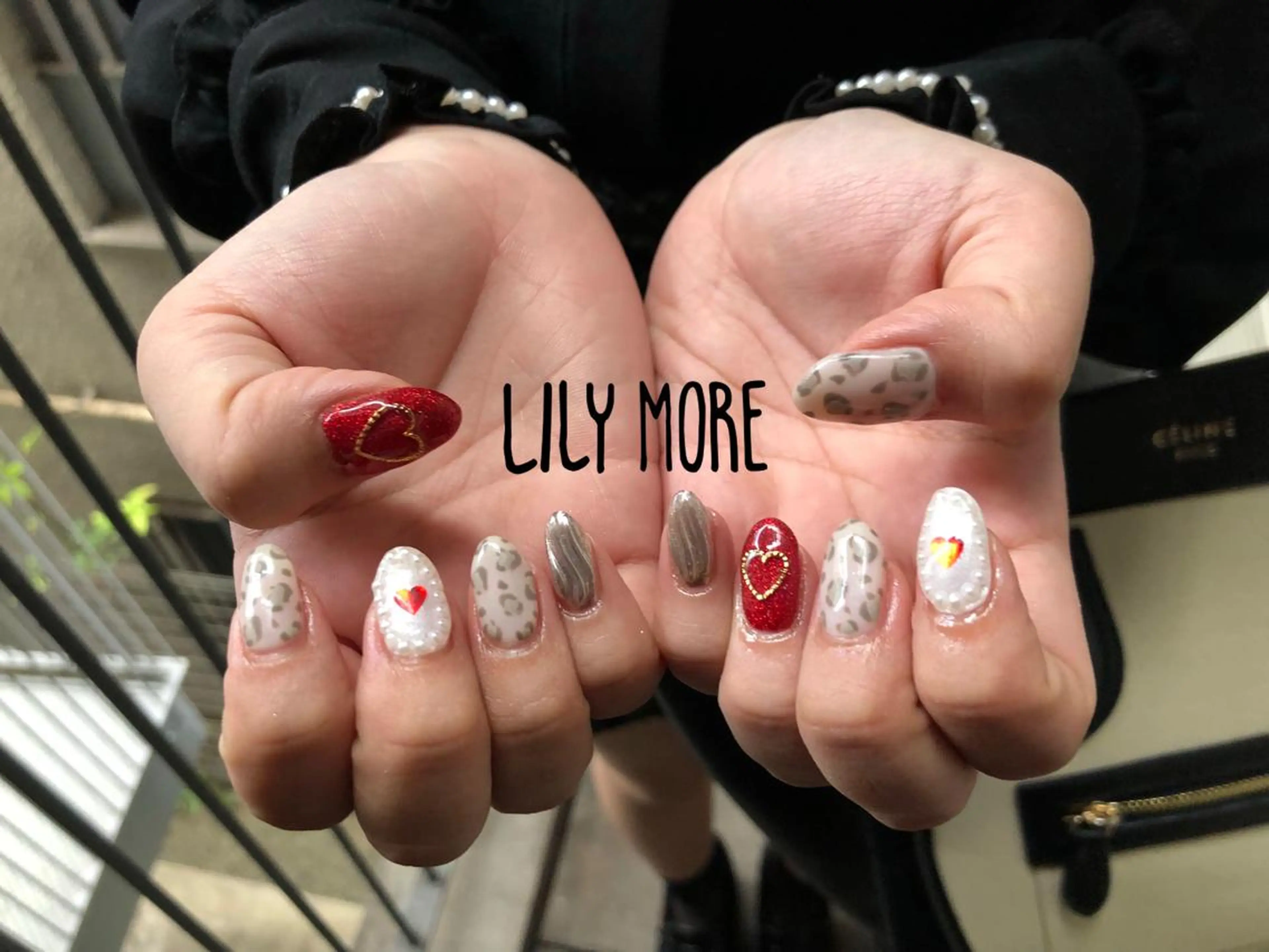 ネイル アニマル柄 Lily closetのネイルデザイン
