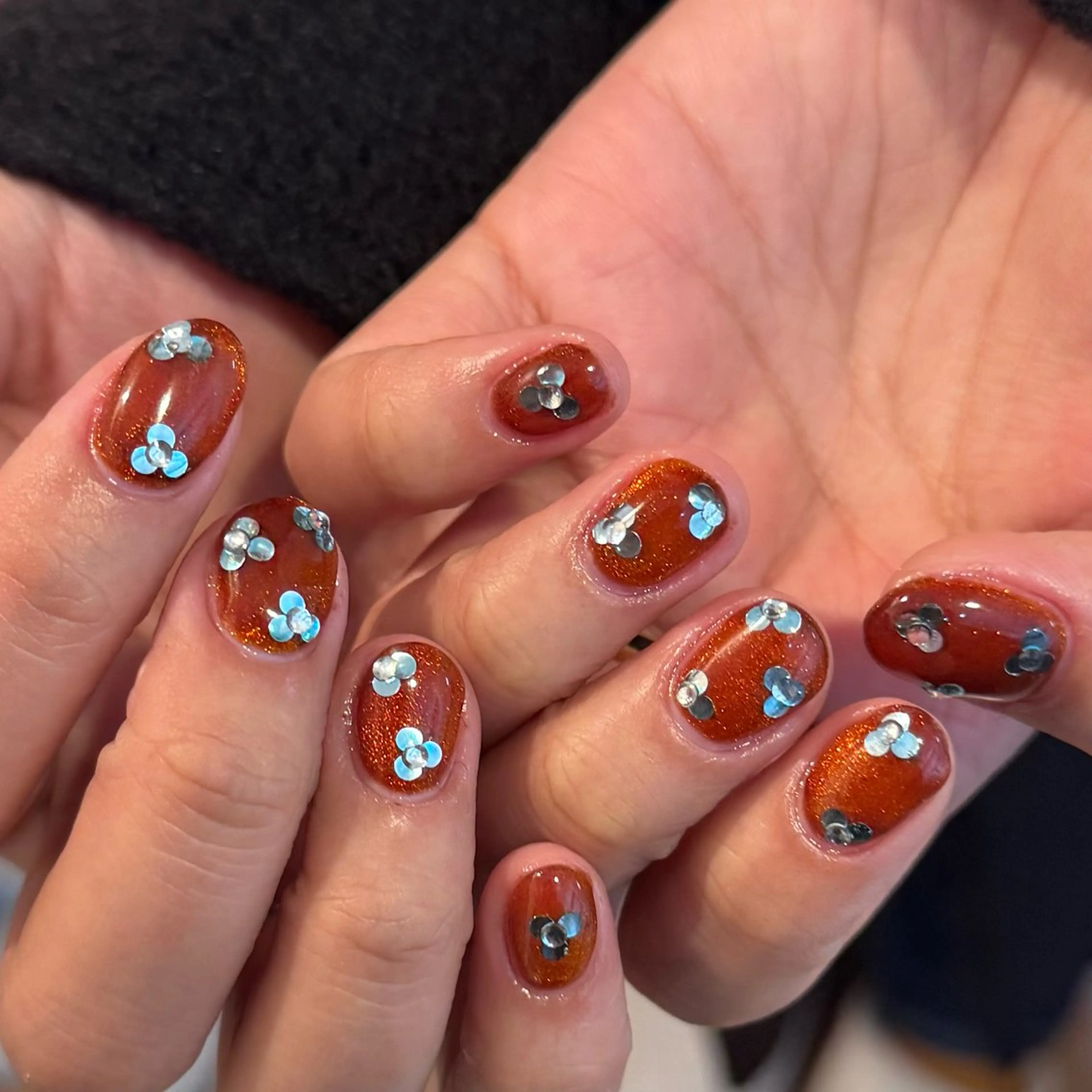 ミディアム 小川 柚香のネイルデザイン