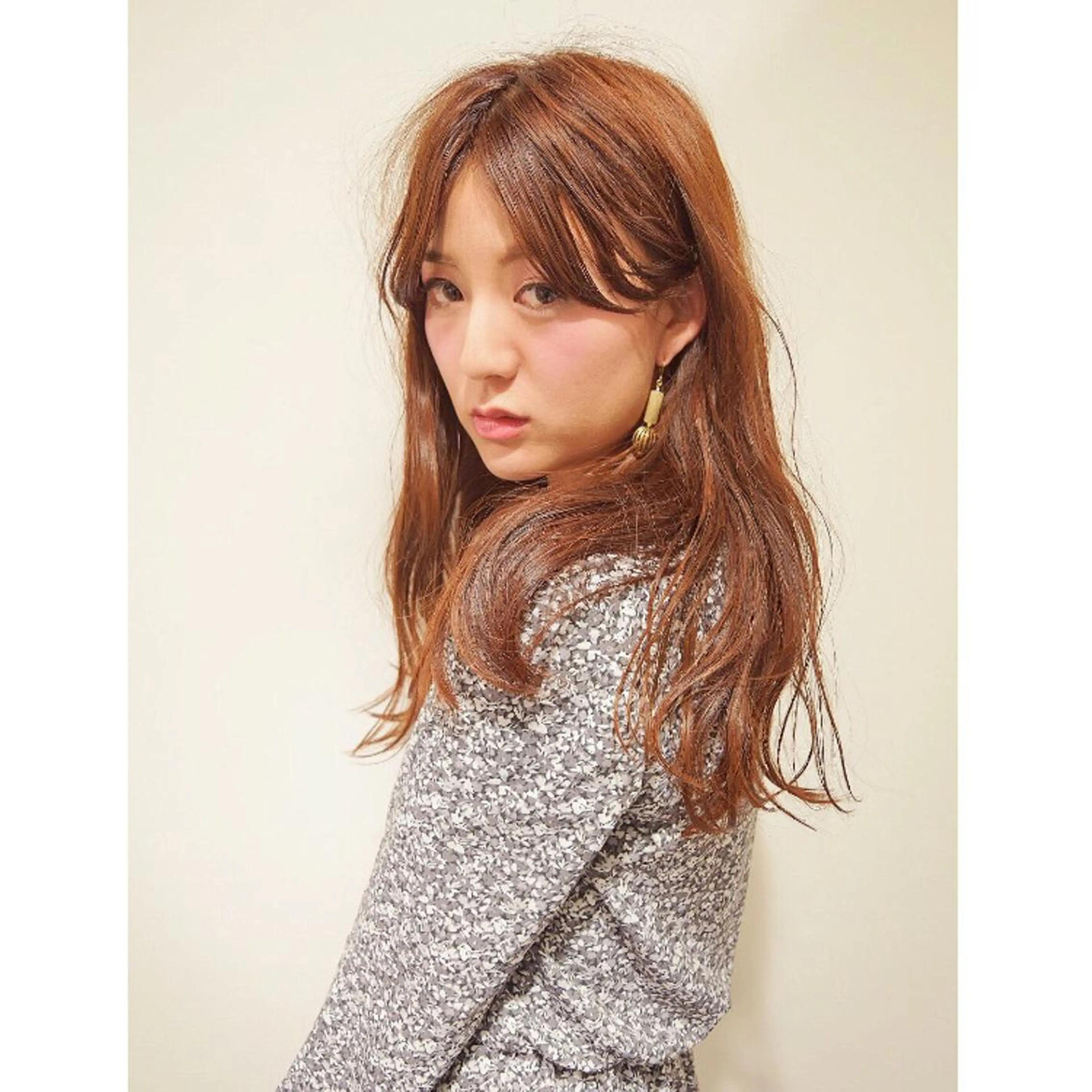 ミディアム パーマ _WHITE高槻所属・_WHITE高槻店 yusukeのヘアスタイル