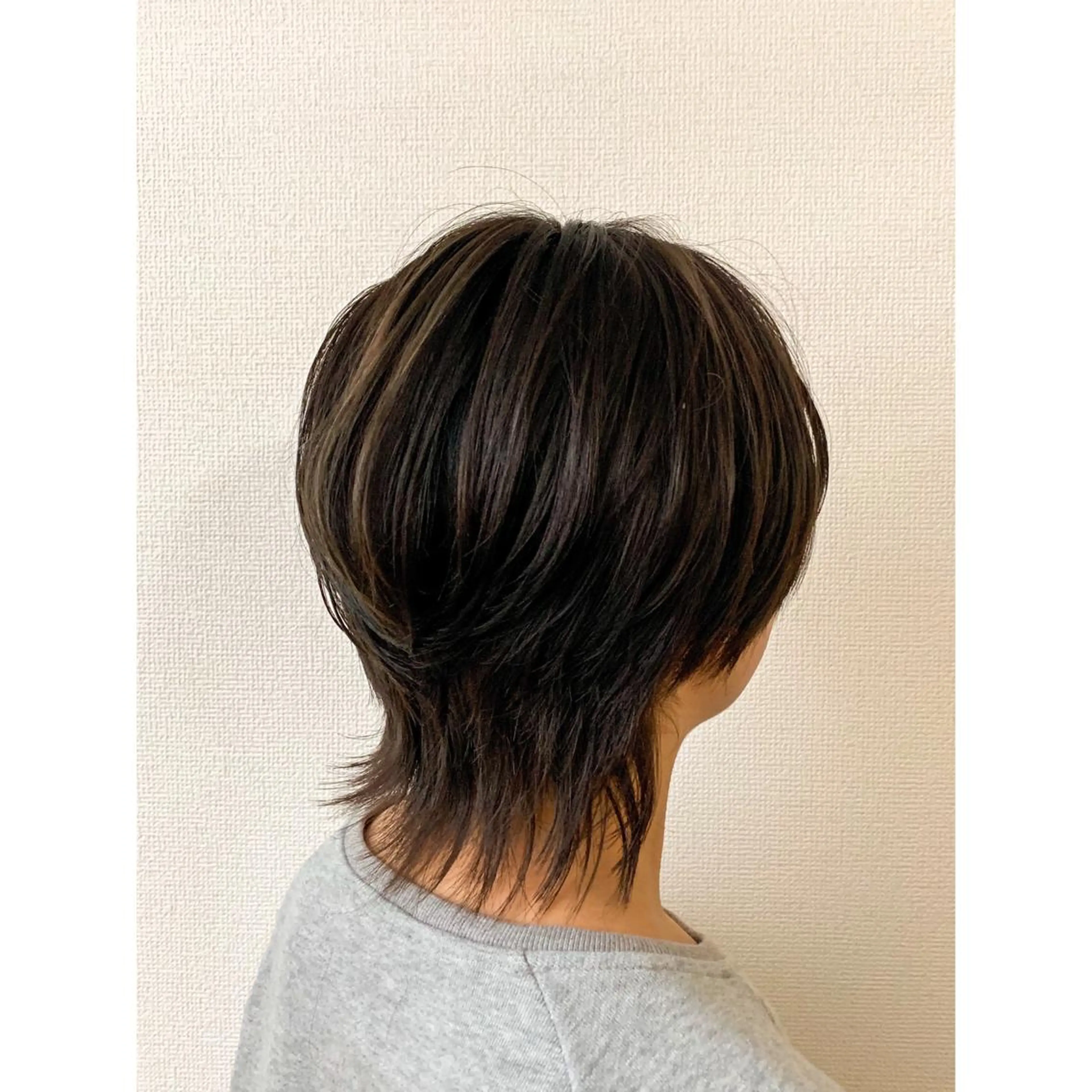 ショート ハイライト ウルフカット 小杉輝/ショート /艶カラー✨のヘアスタイル