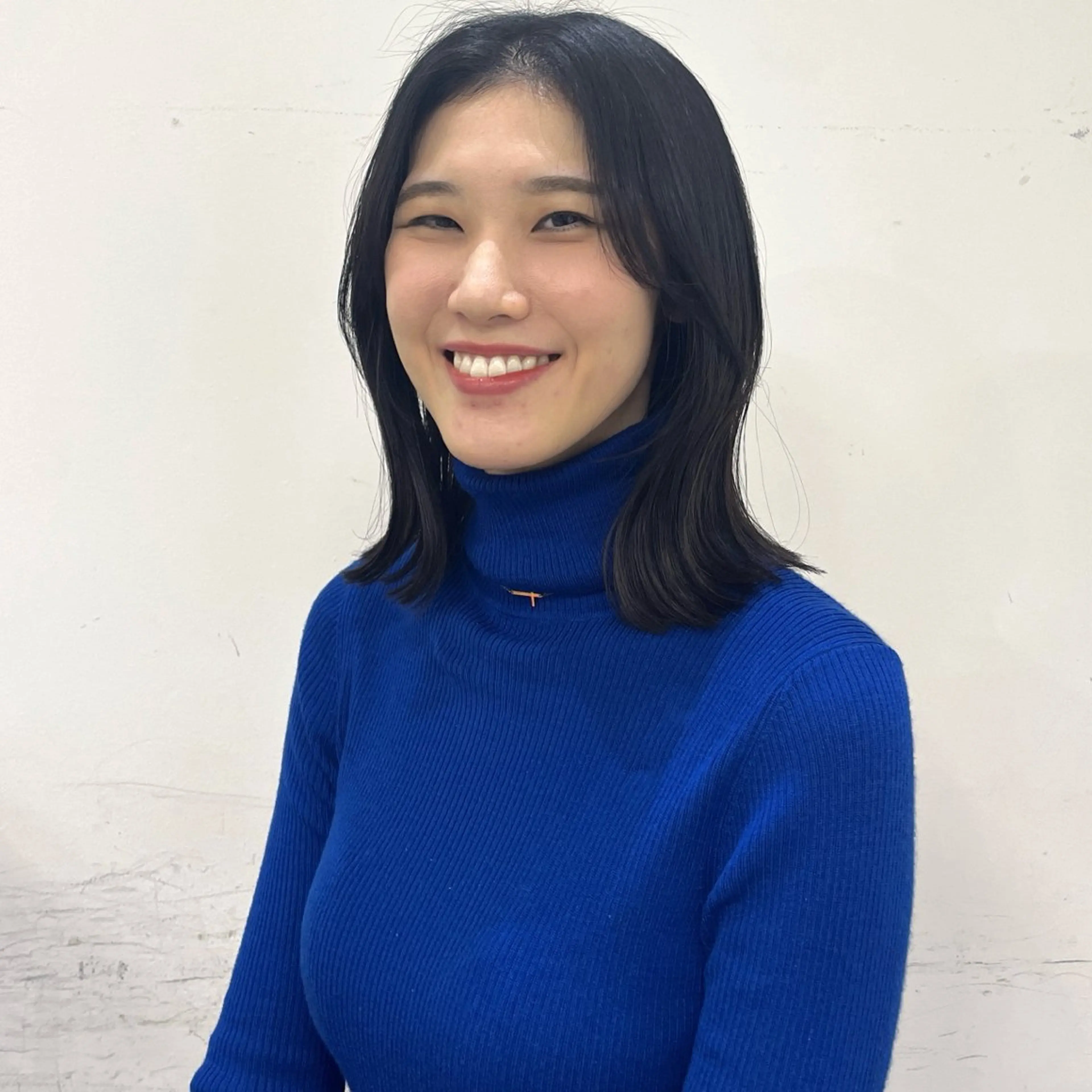 ミディアム 無料カットモデル ユナのヘアスタイル