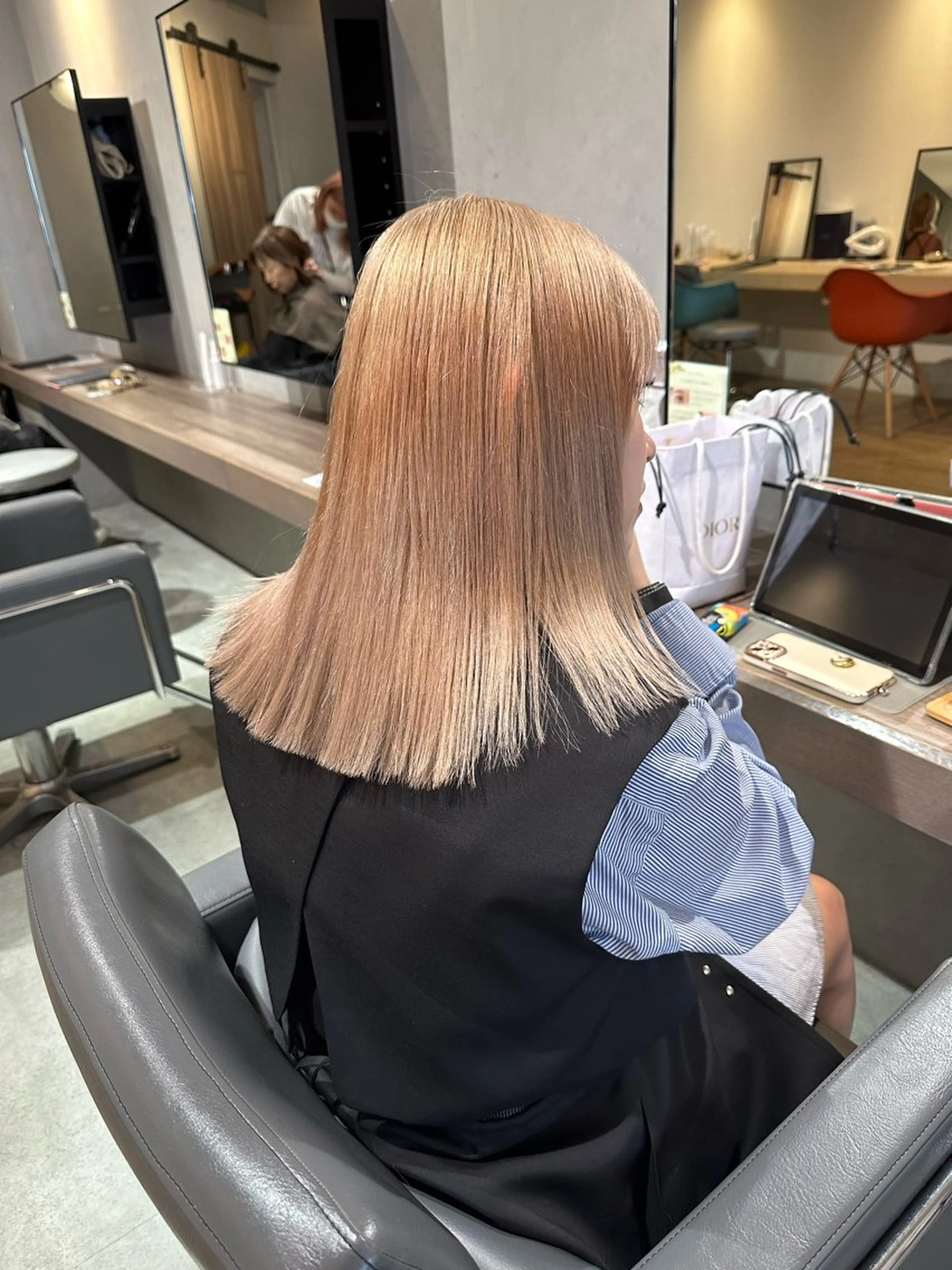 ミディアム カラー ヘアカラー 美髪・シールエクステ ホソタニリョウコのヘアスタイル