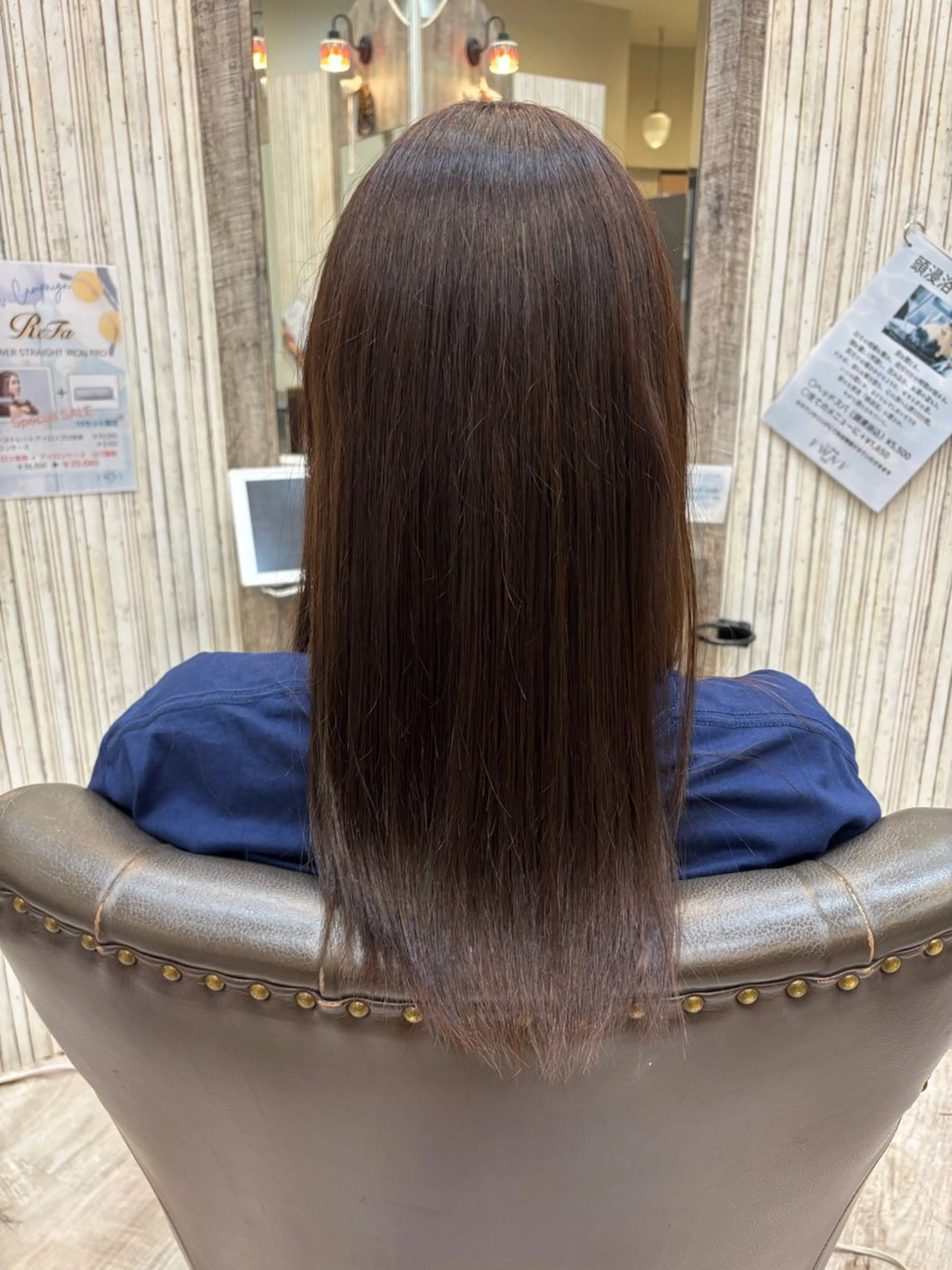 ロング 加藤 優子のヘアスタイル