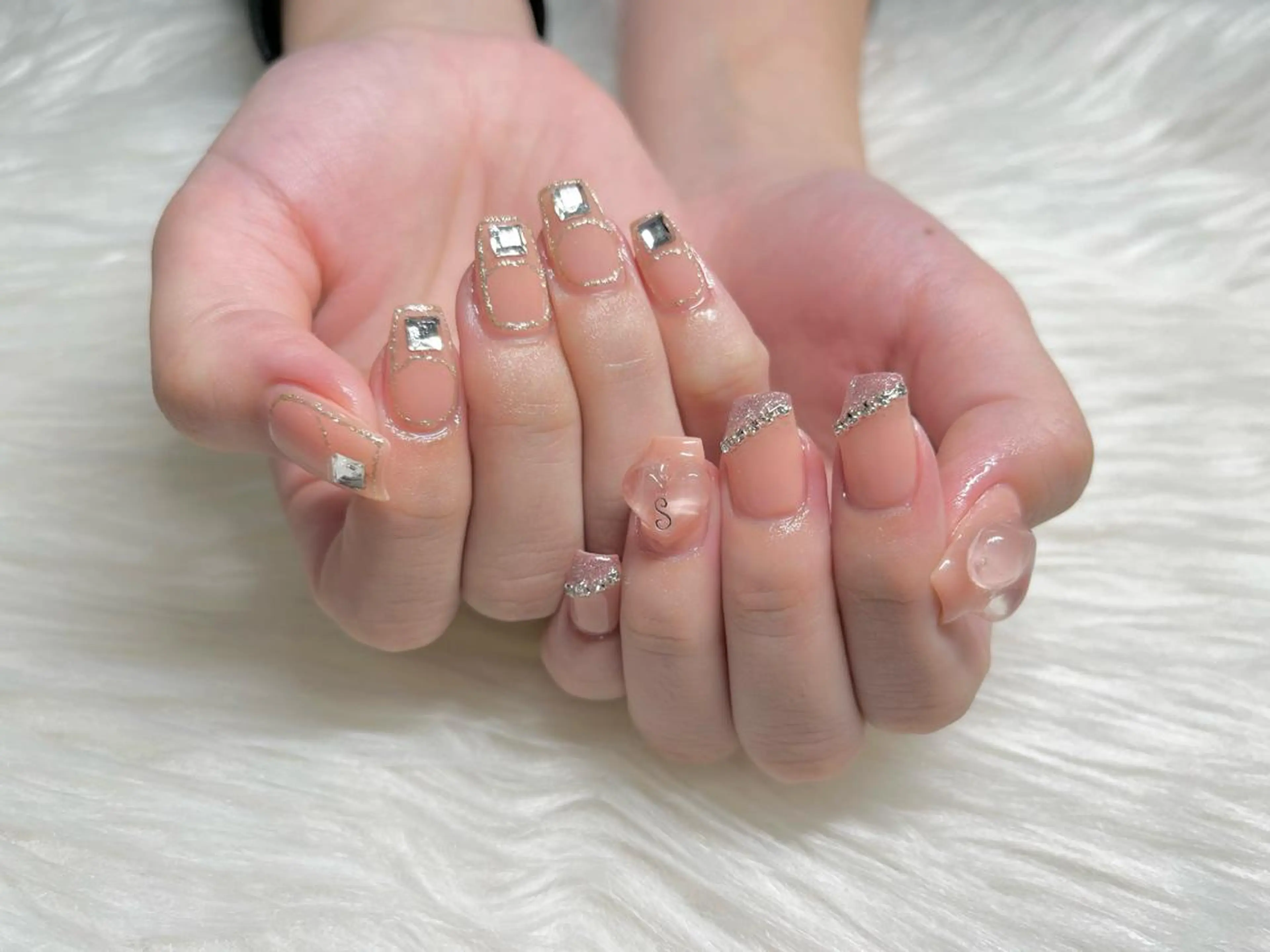 キッズ ハンドネイル Miki 本町駅｜💅‎🤍のネイルデザイン