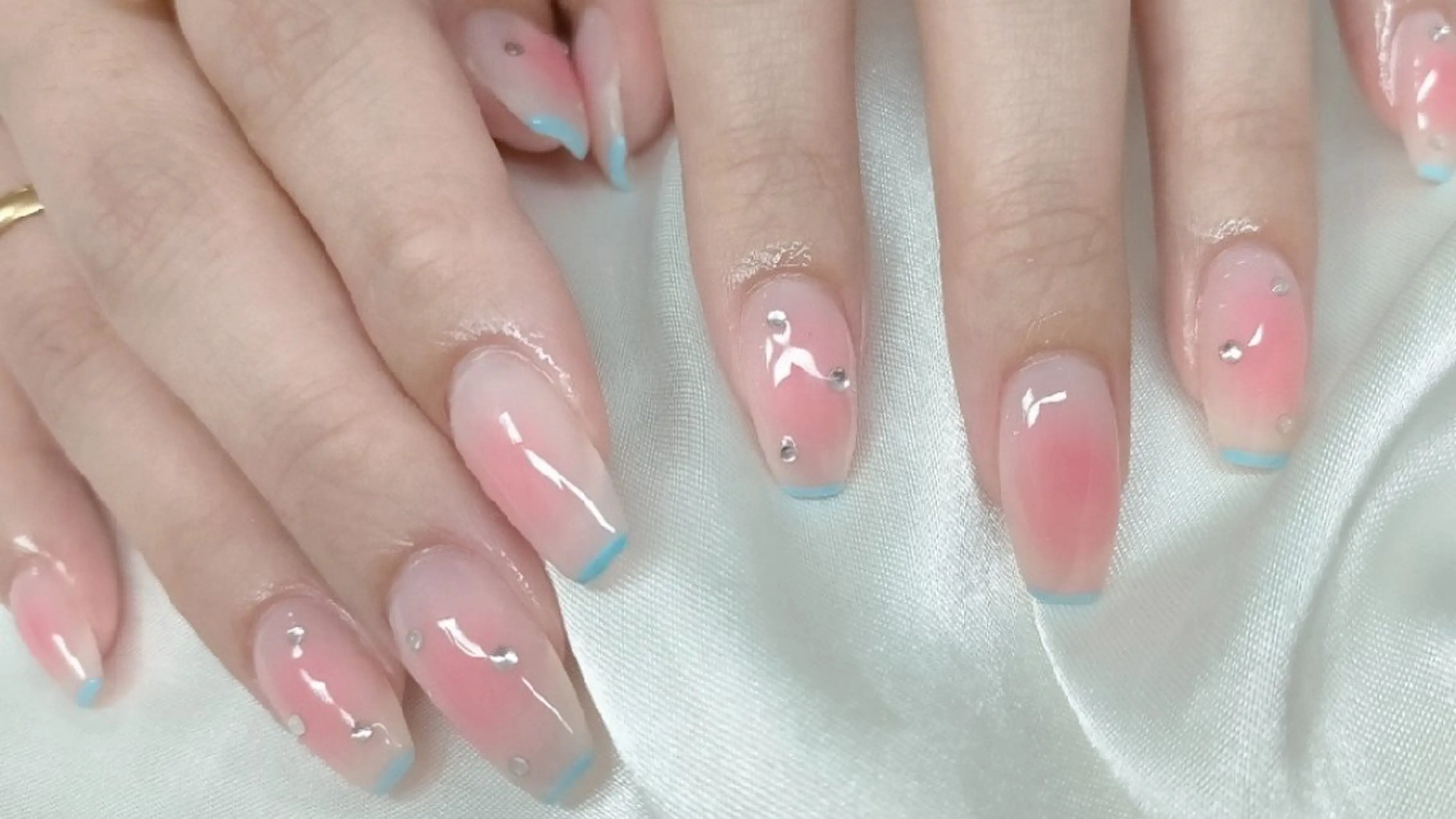 ネイル 持ち込み NINA· NAIL✨のネイルデザイン
