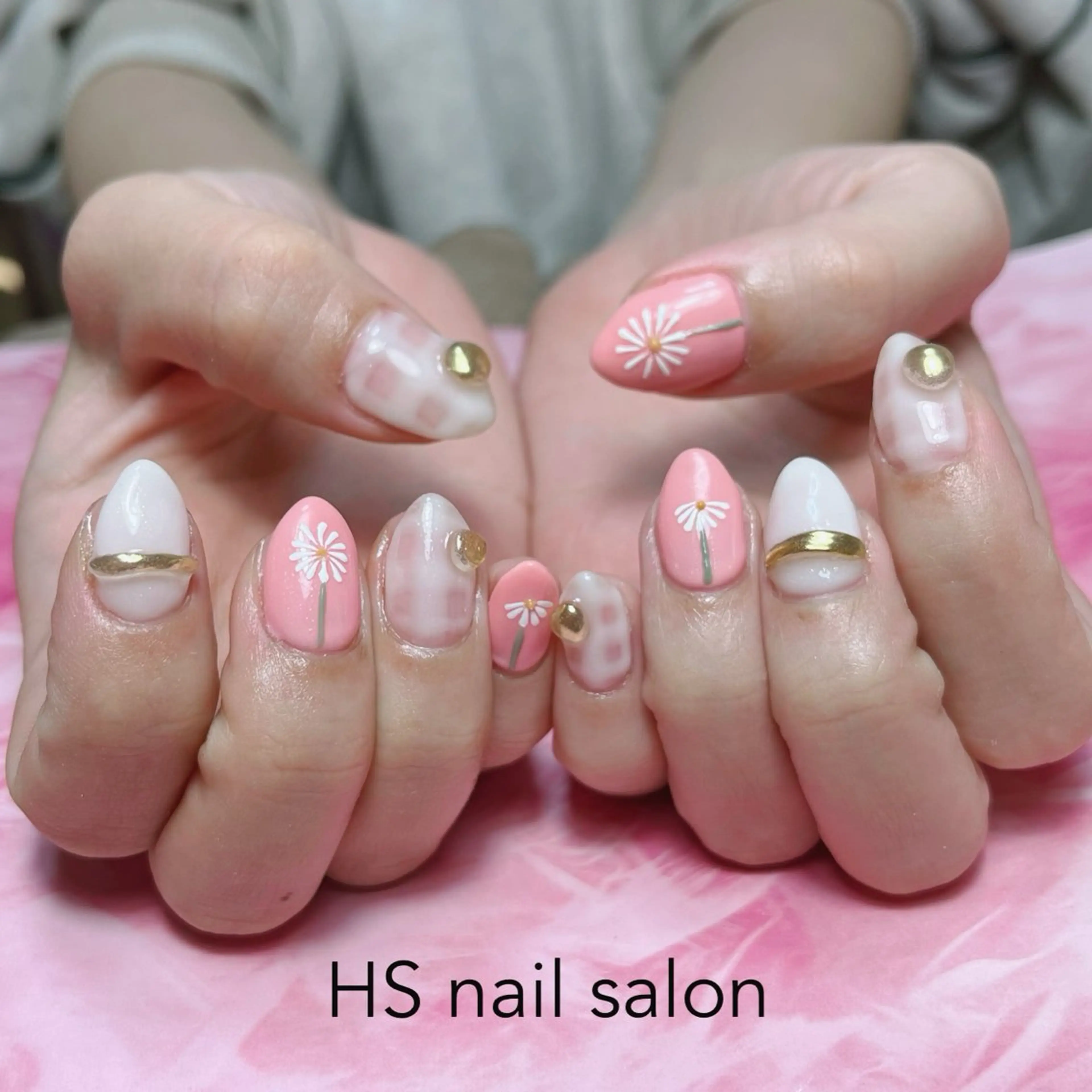 ミディアム ハンドネイル hs nail salonのネイルデザイン