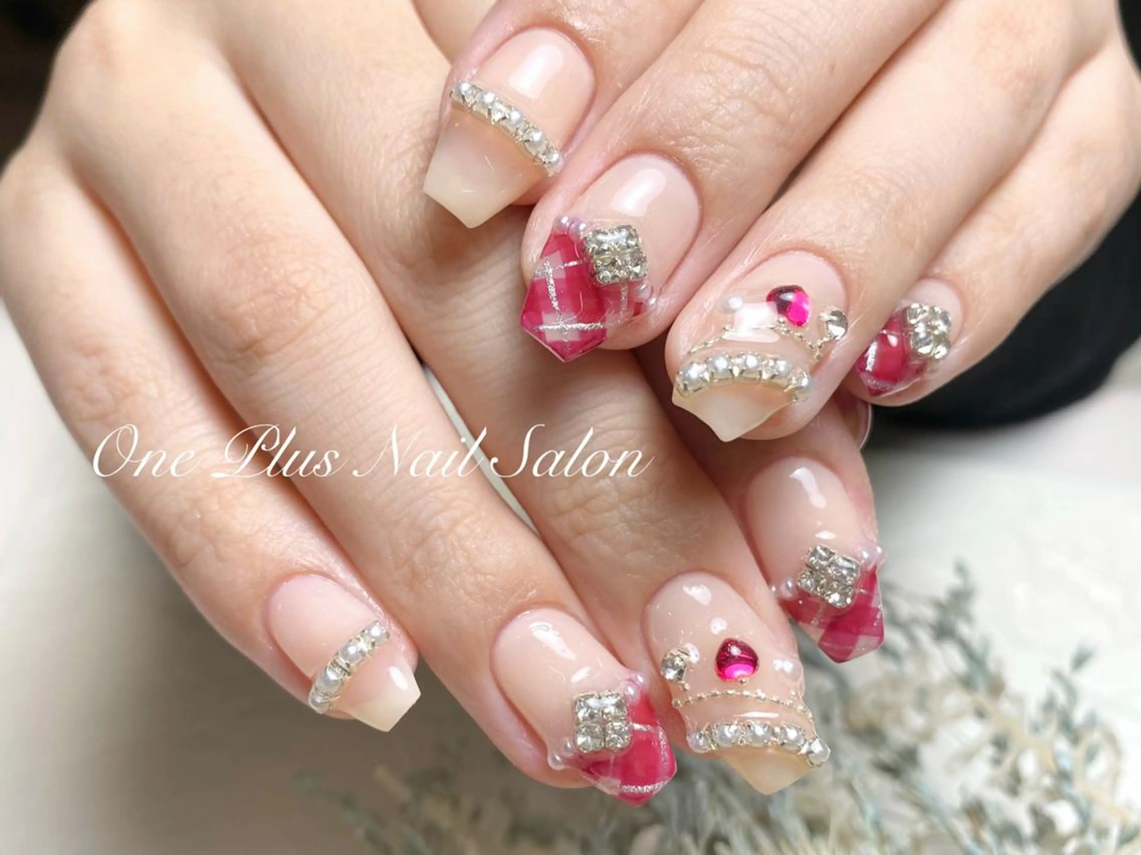 ネイル One plus あやのネイルデザイン