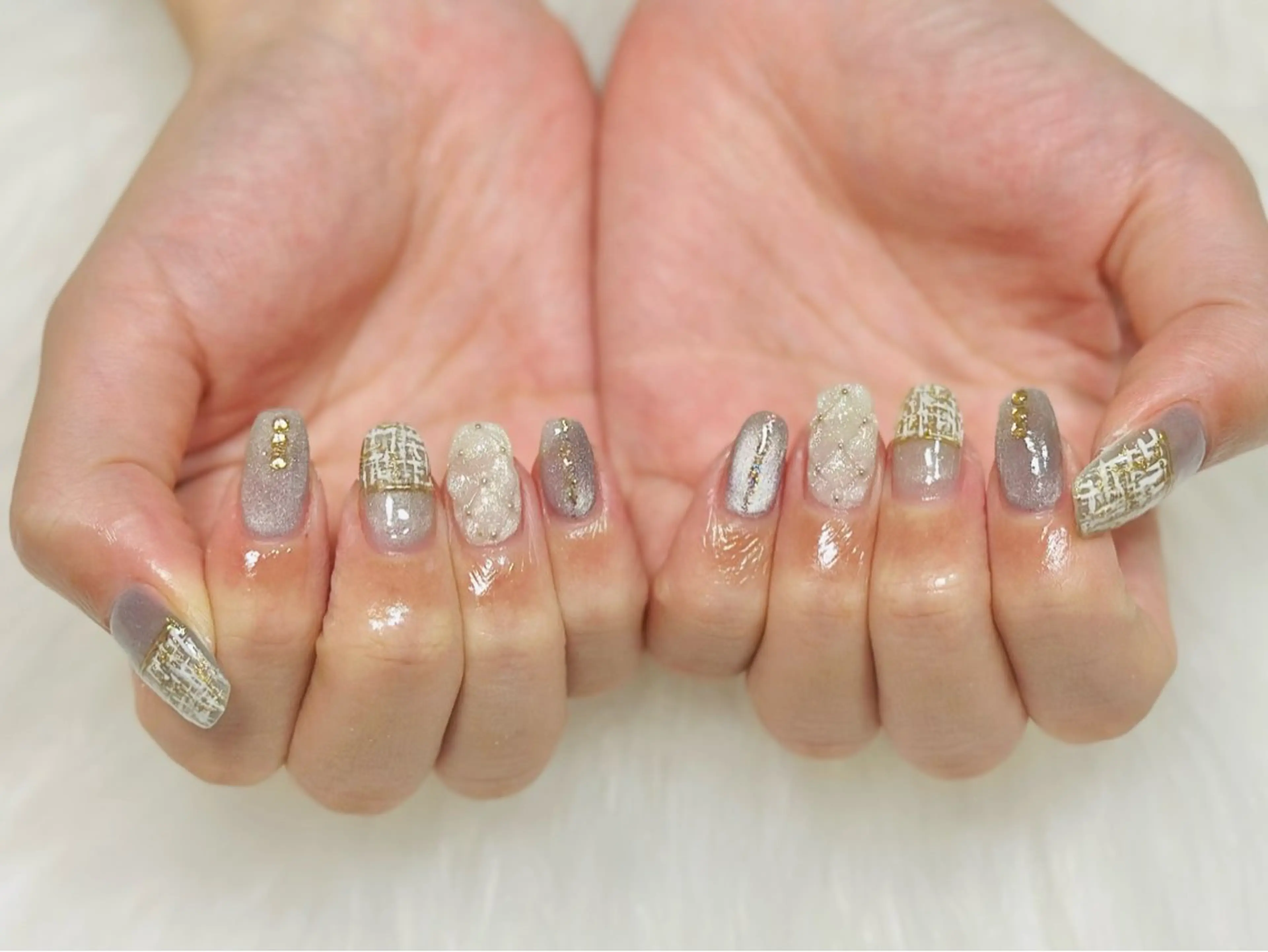ネイル ツイードネイル nailsalon oluoluのネイルデザイン