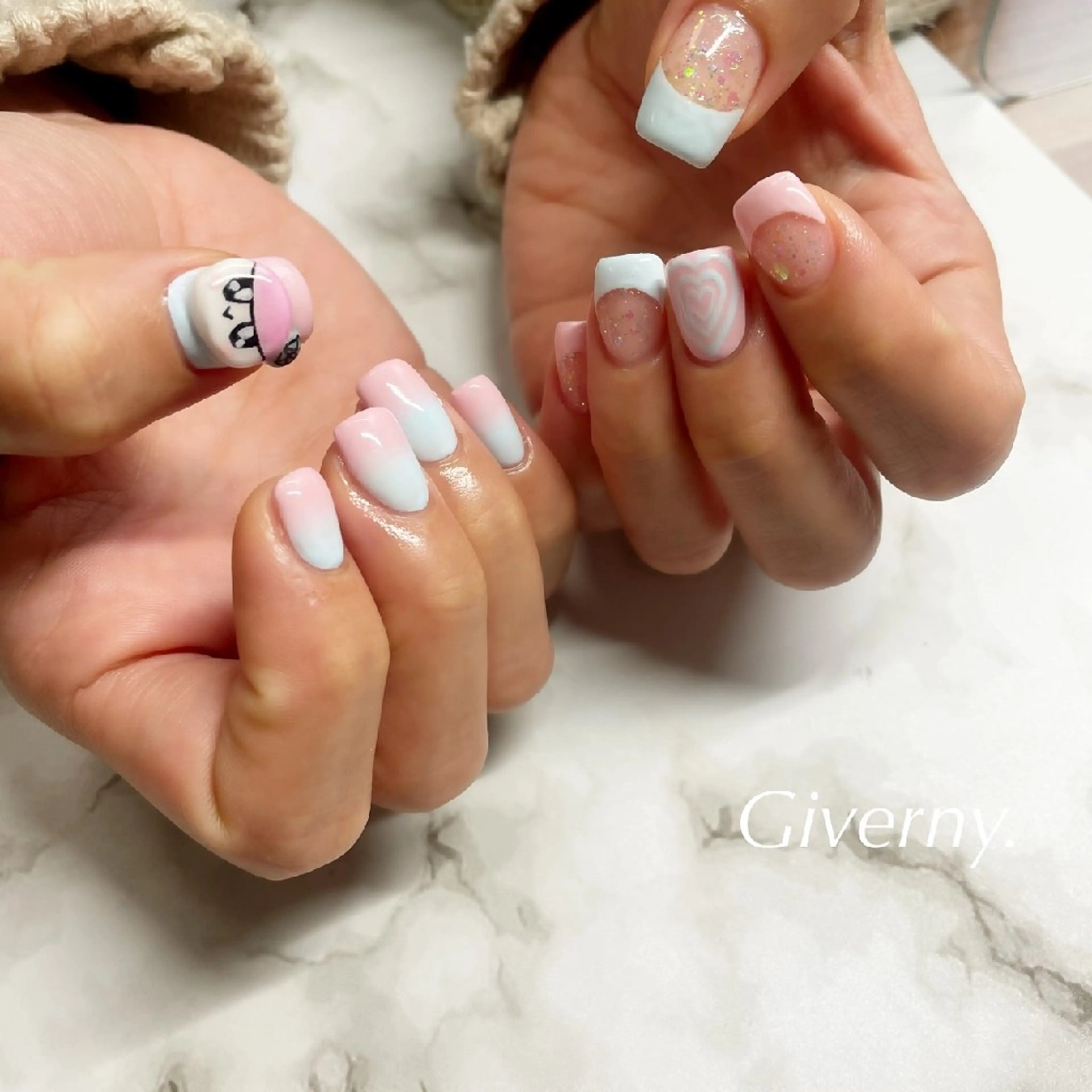 ネイル フレンチネイル グラデーション ハンドネイル Giverny .のネイルデザイン