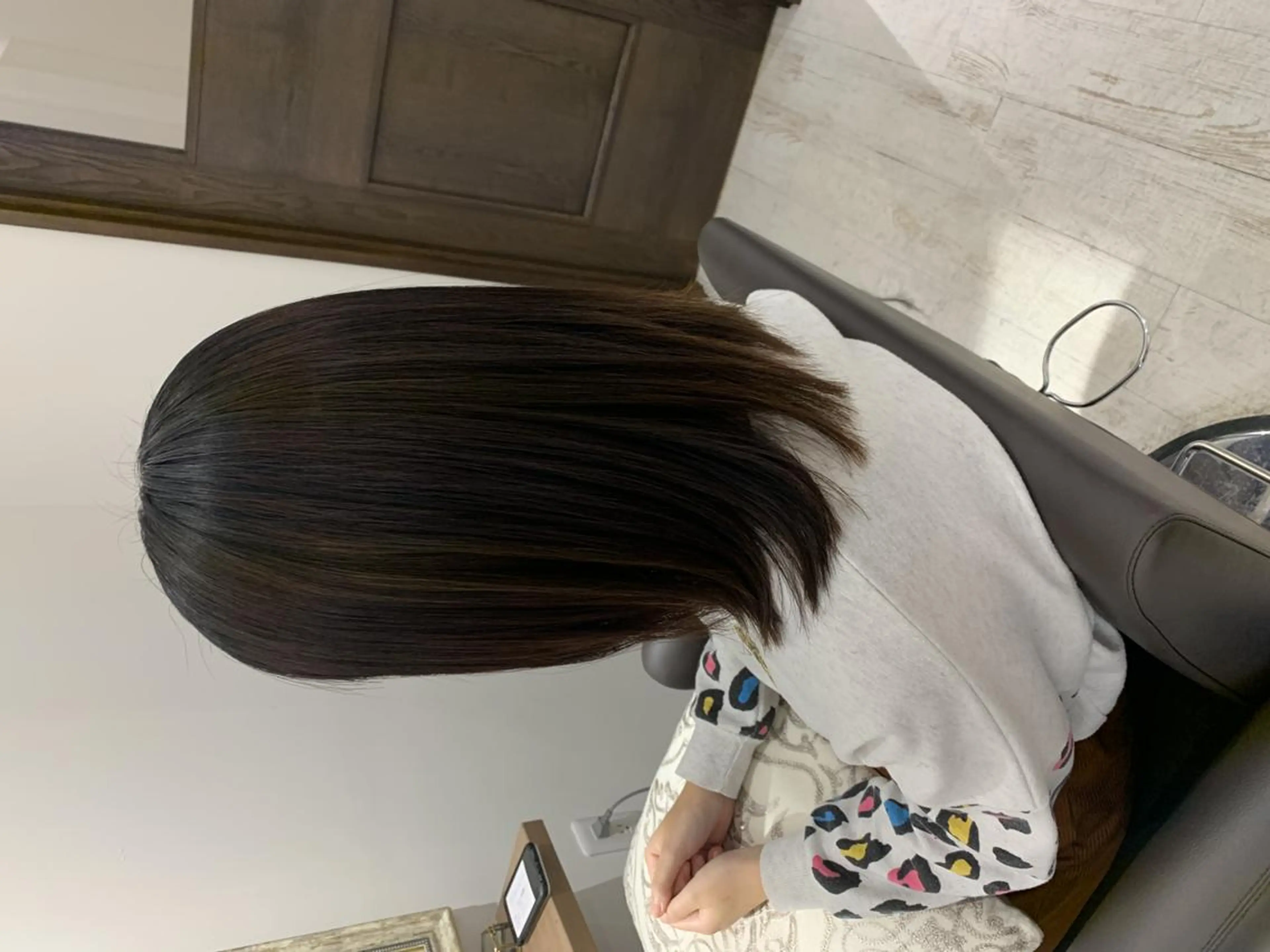 セミロング パーマ 瀬尾 由希菜のヘアスタイル