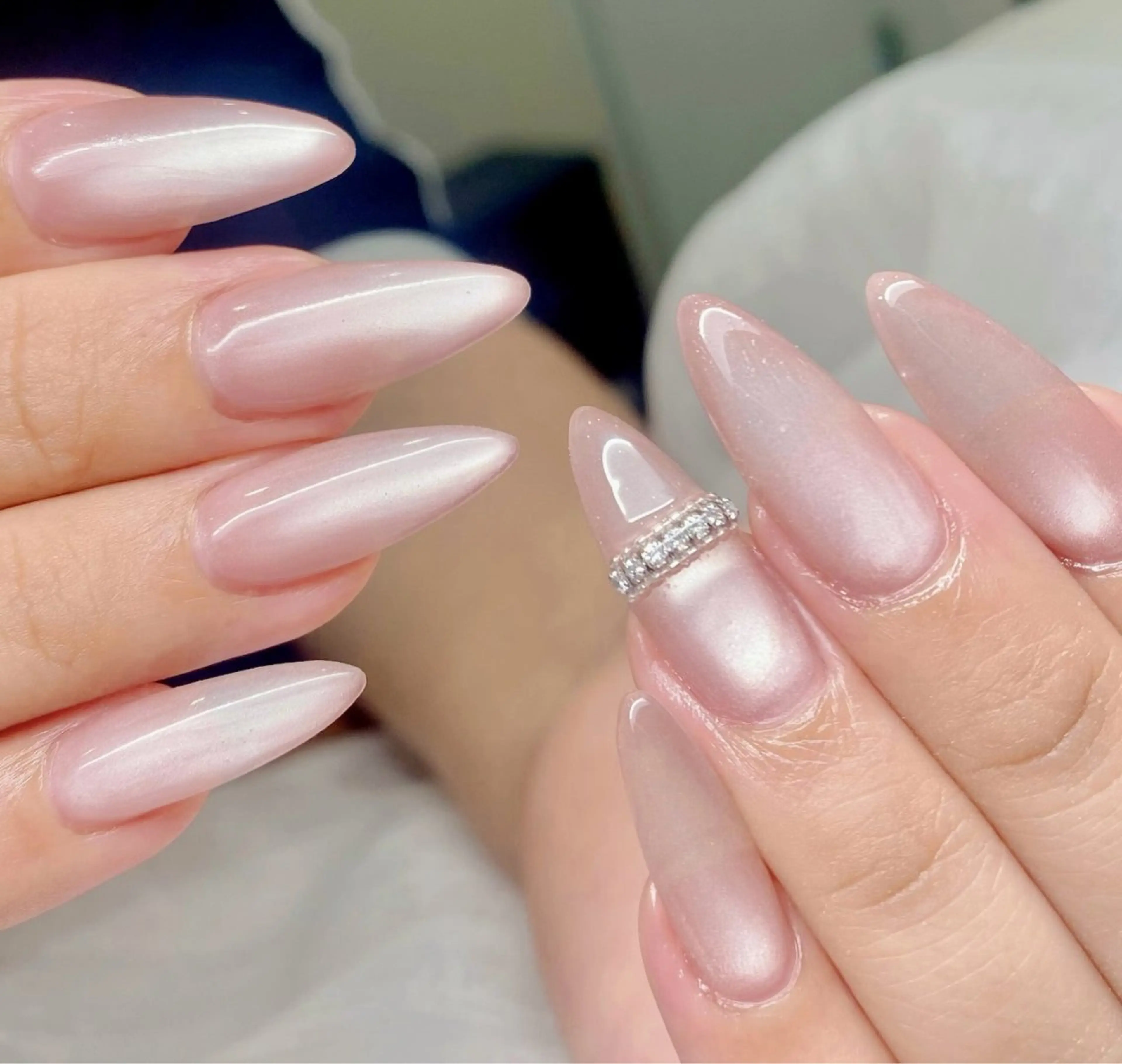 ネイル オーロラネイル ブルー チークネイル フットネイル フレンチネイル ハンドネイル REI レイのネイルデザイン