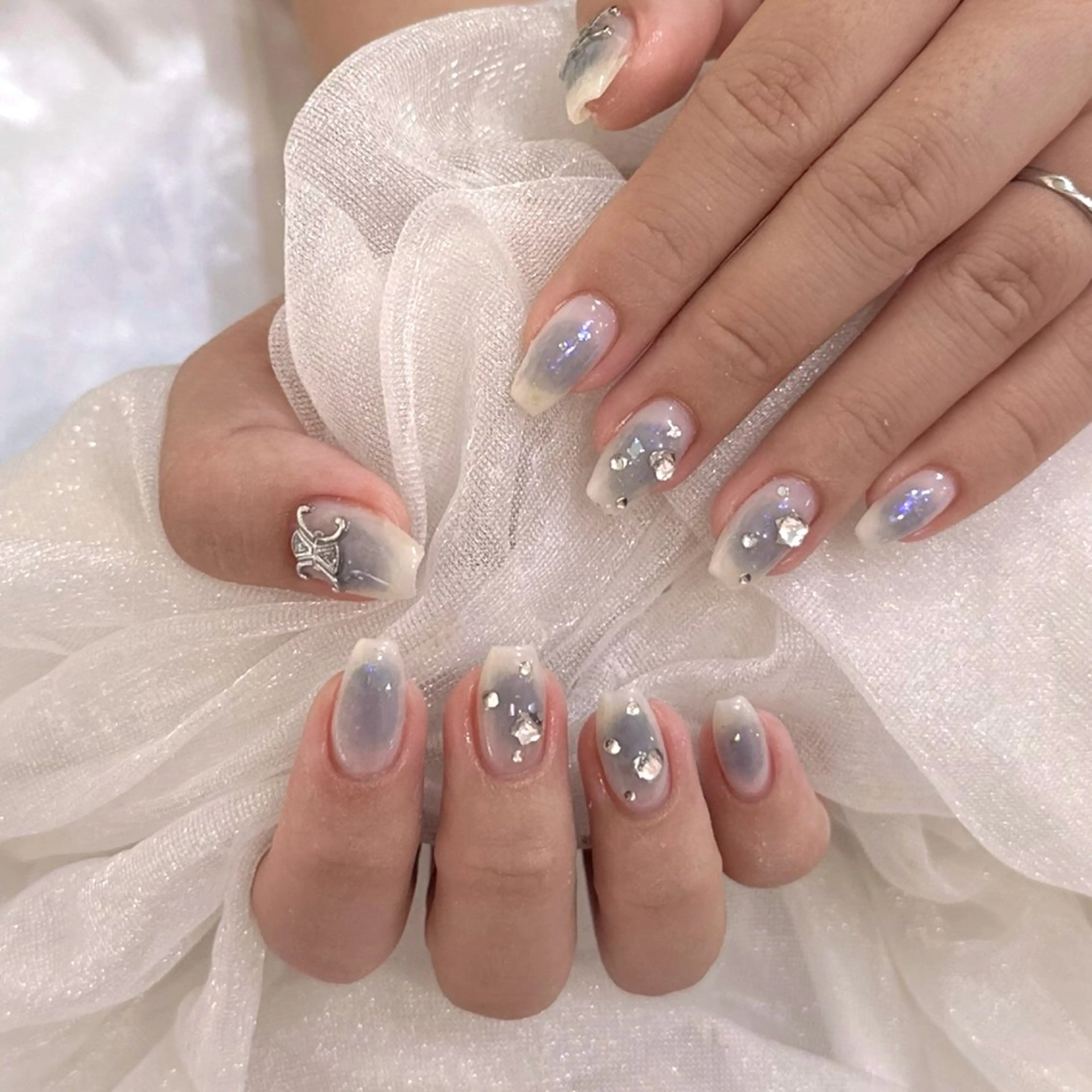 ネイル ハンドネイル ハンドケア SALON  ELVI所属・SARA ♥のネイルデザイン