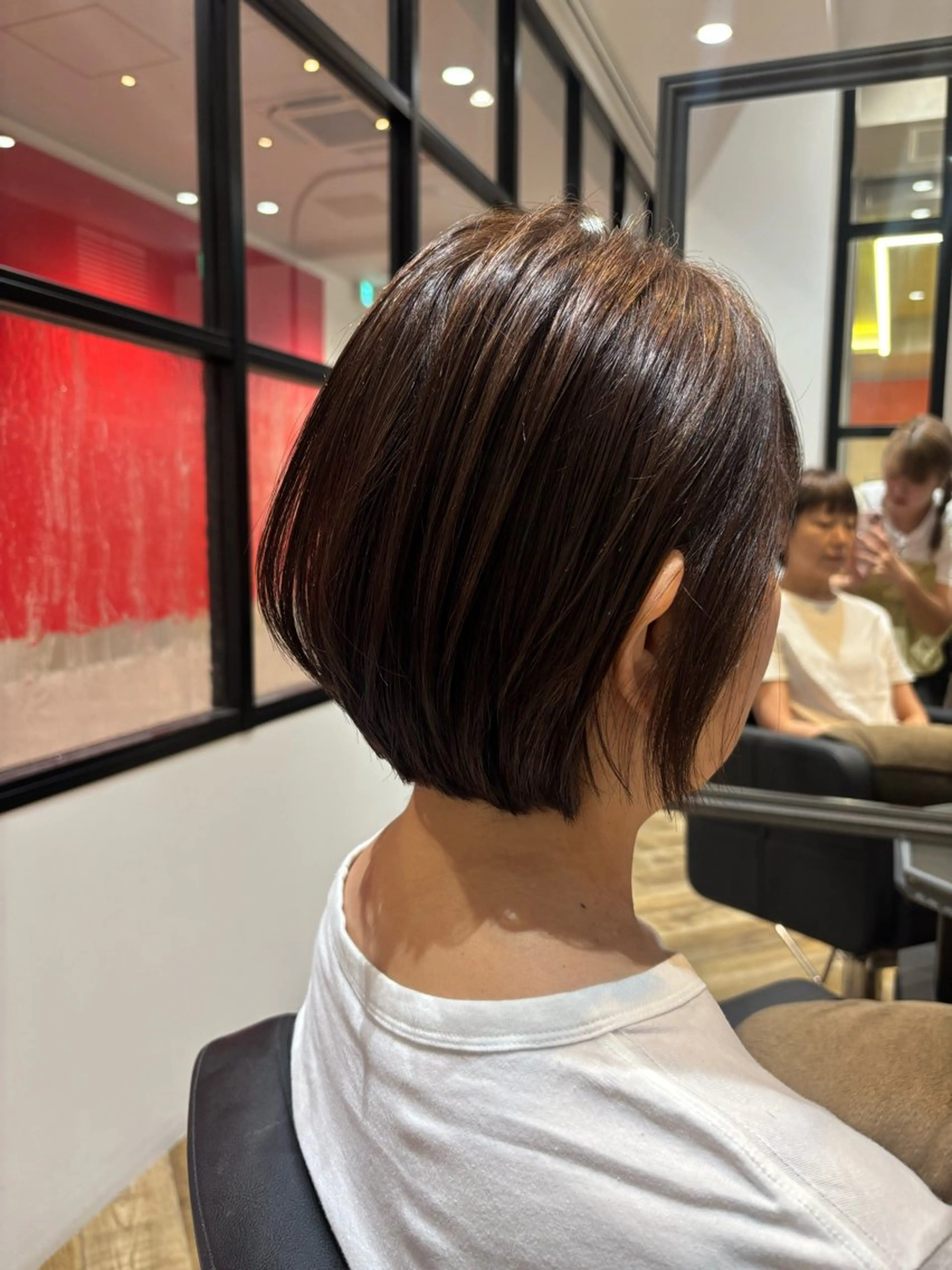 ショートスタイル+ワンカラーの写真