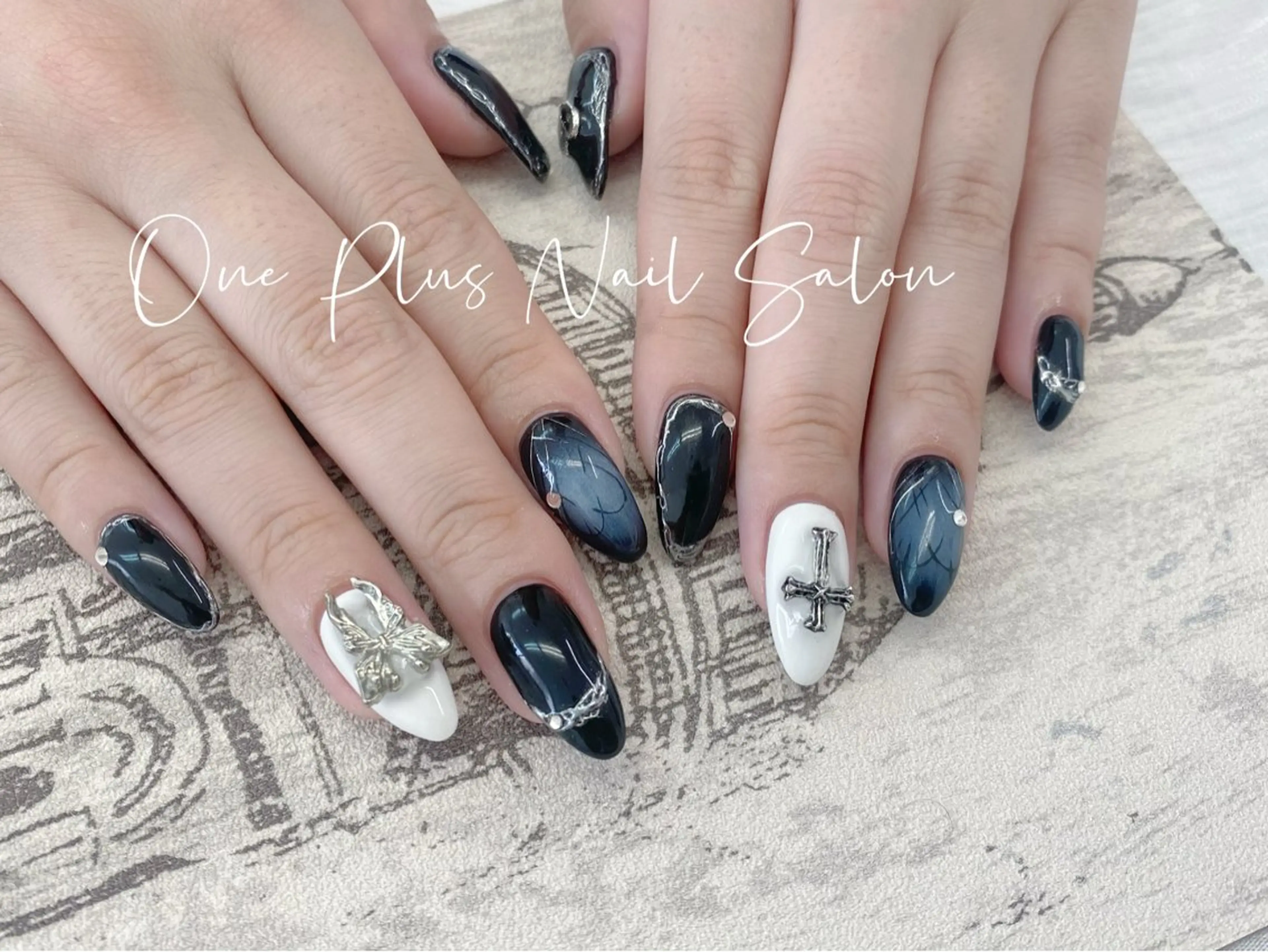ネイル ハンドネイル One Plus Nail Salonのネイルデザイン
