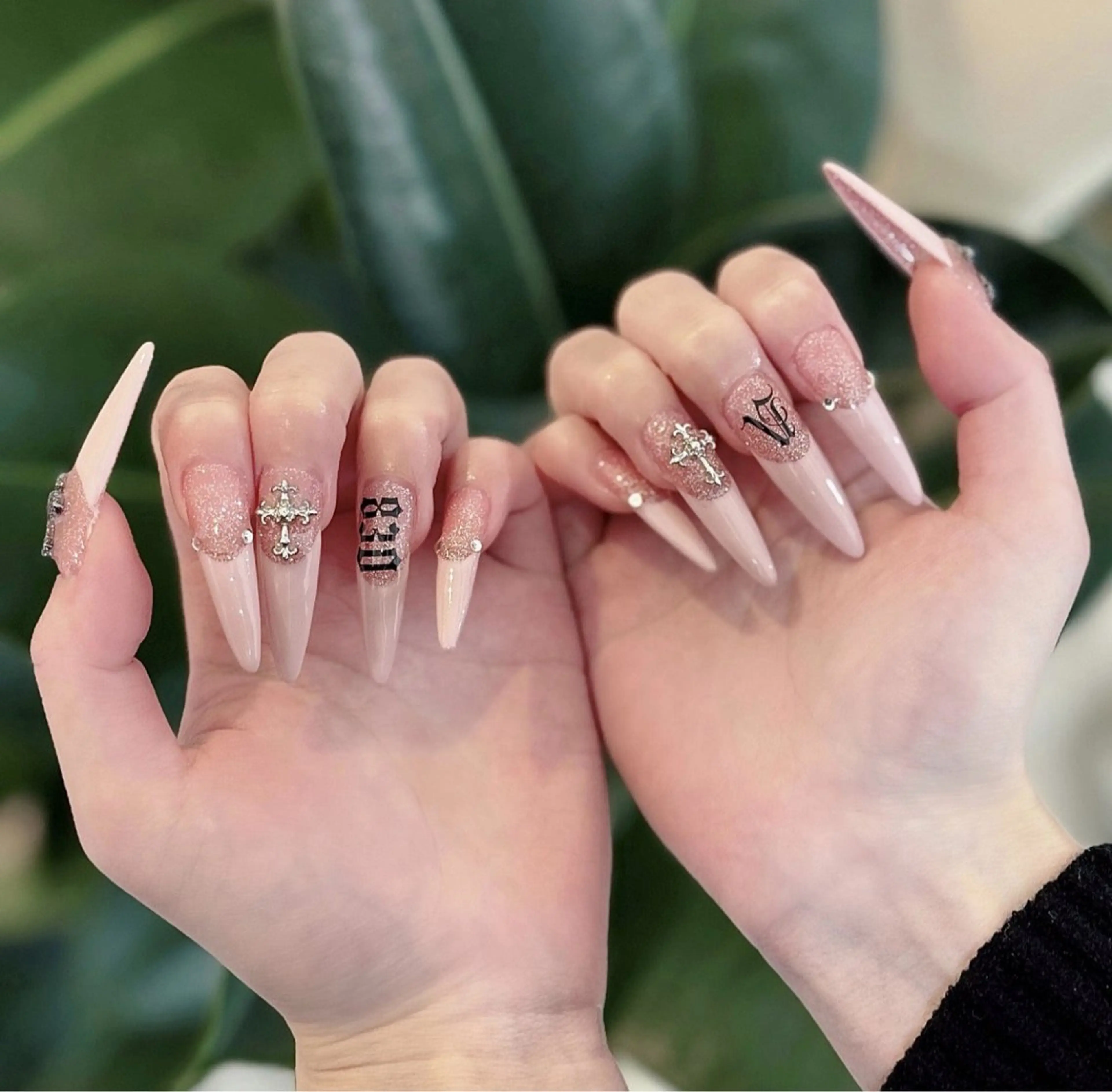 ネイル 長さ出し フレンチネイル 韓国ネイル レース マグネットネイル 高橋 ユキのネイルデザイン