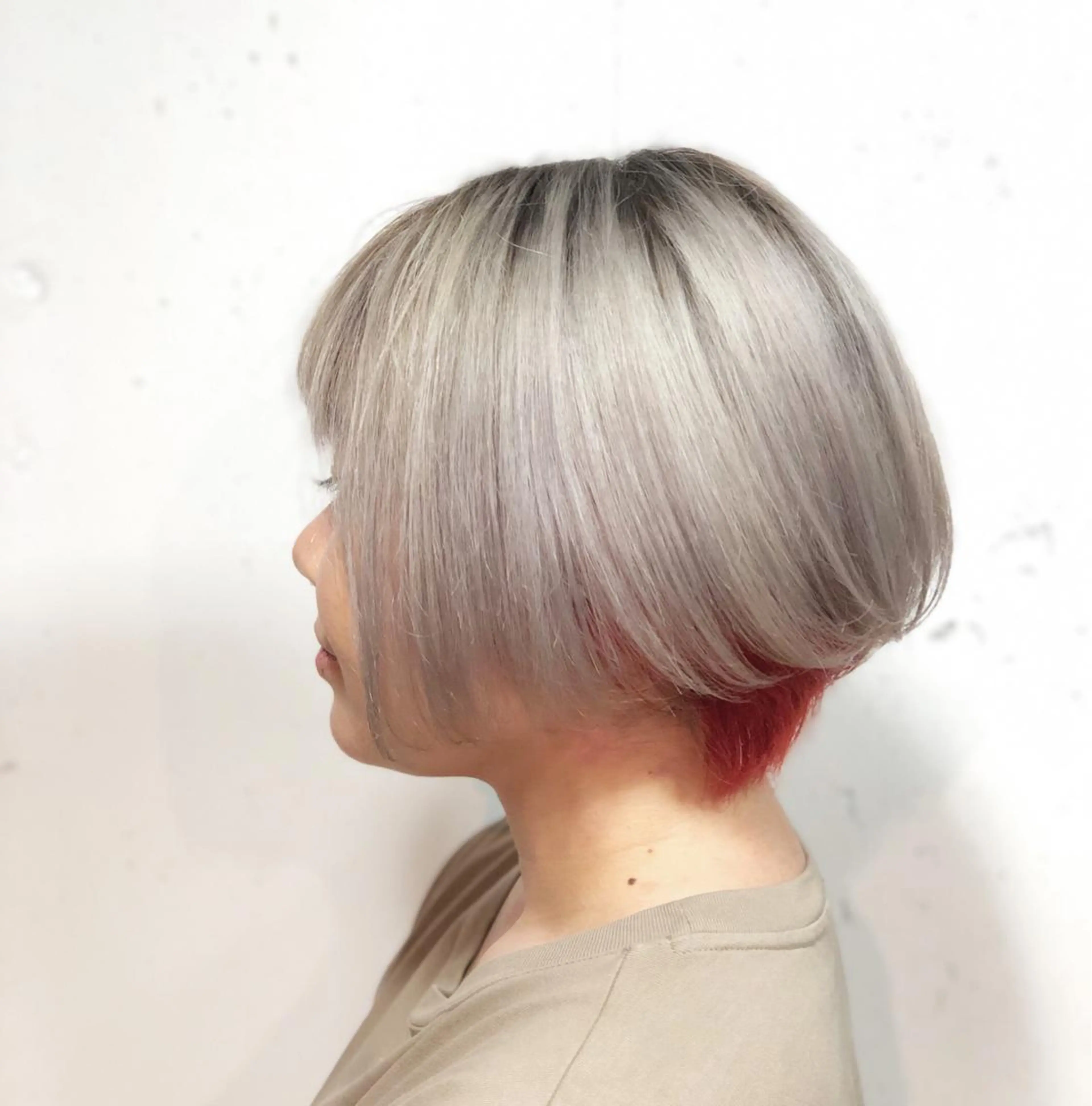 ショート カラー ブリーチ 田中 貴大のヘアスタイル