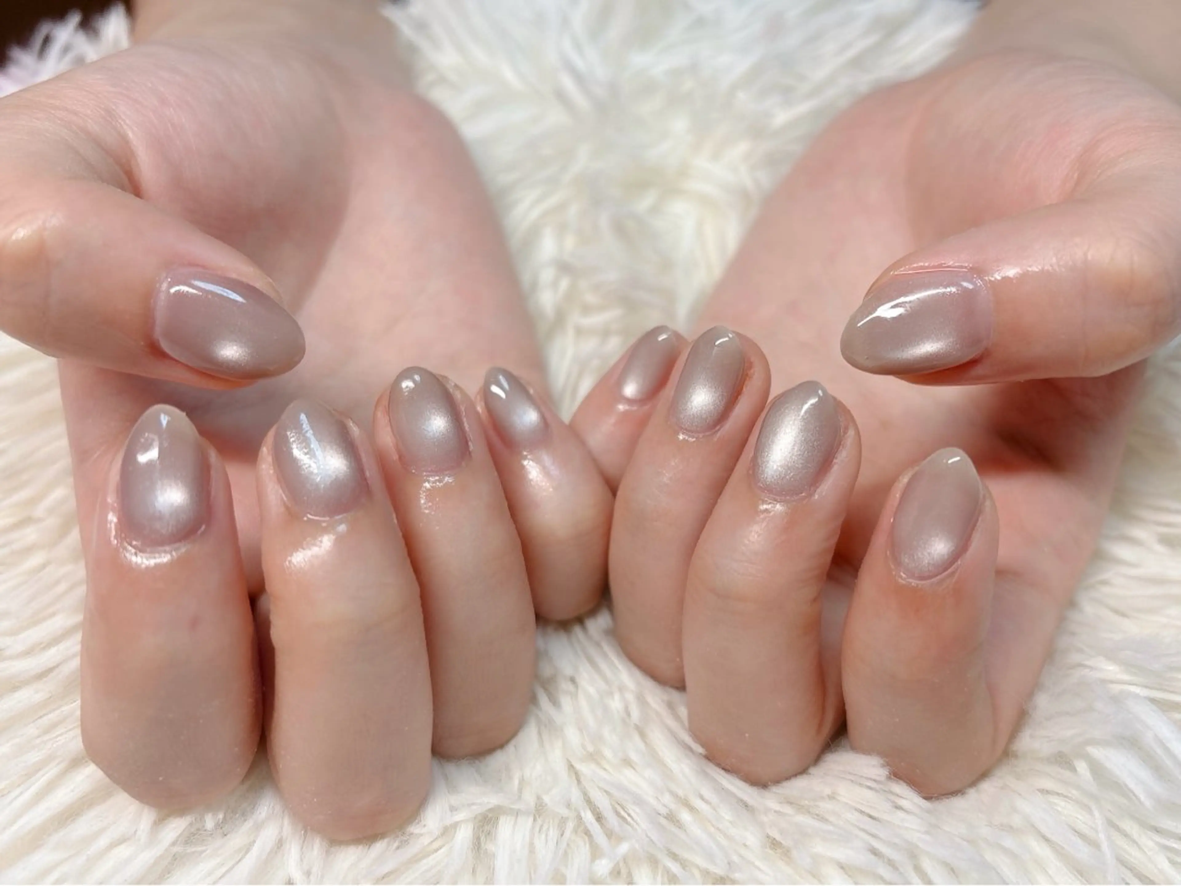 ネイル ハンドネイル パッチリオメメ Lianaのネイルデザイン