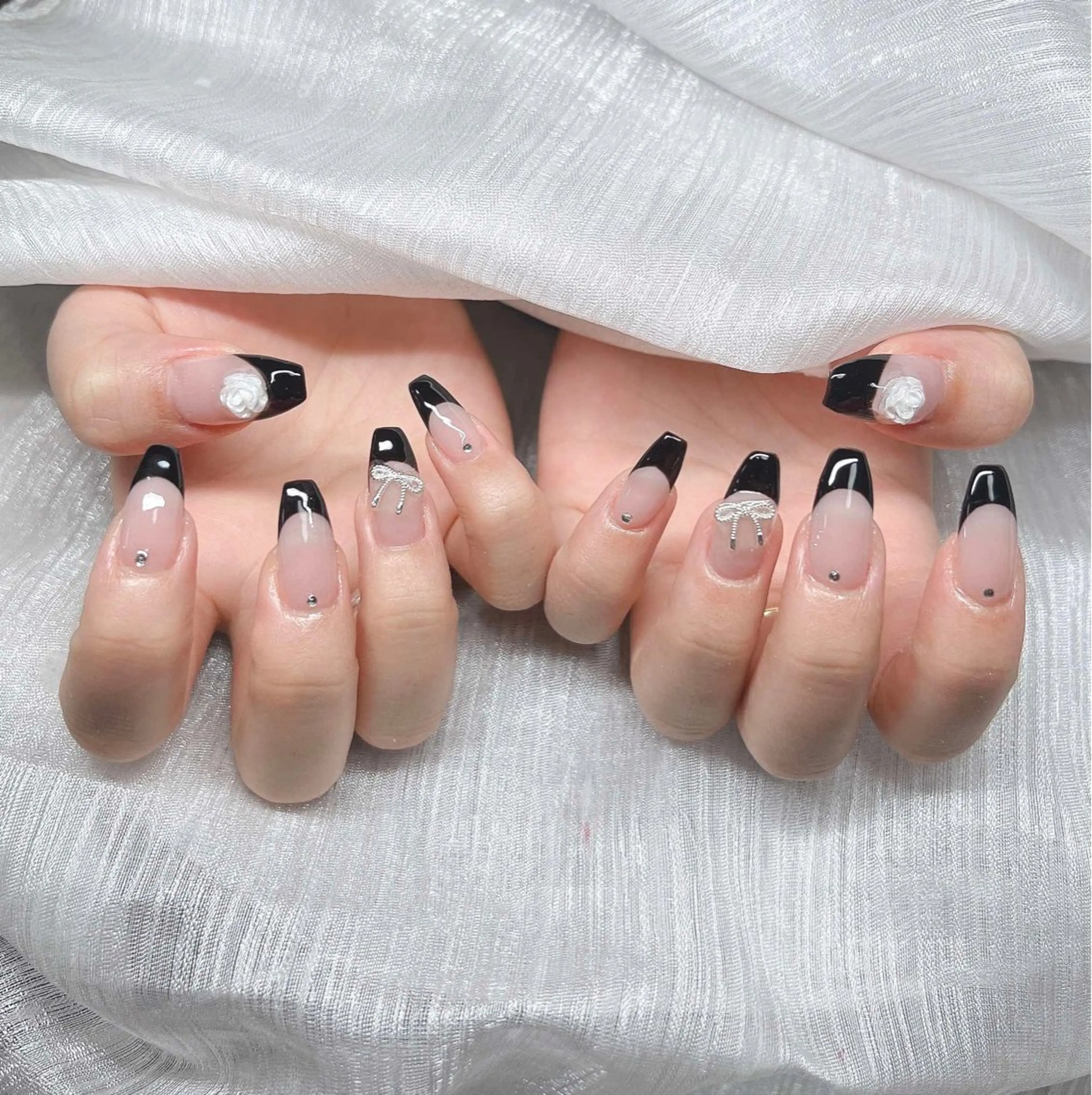 ネイル オーロラネイル チークネイル 長さ出し フットネイル フレンチネイル ハンドネイル Lee Ainのネイルデザイン