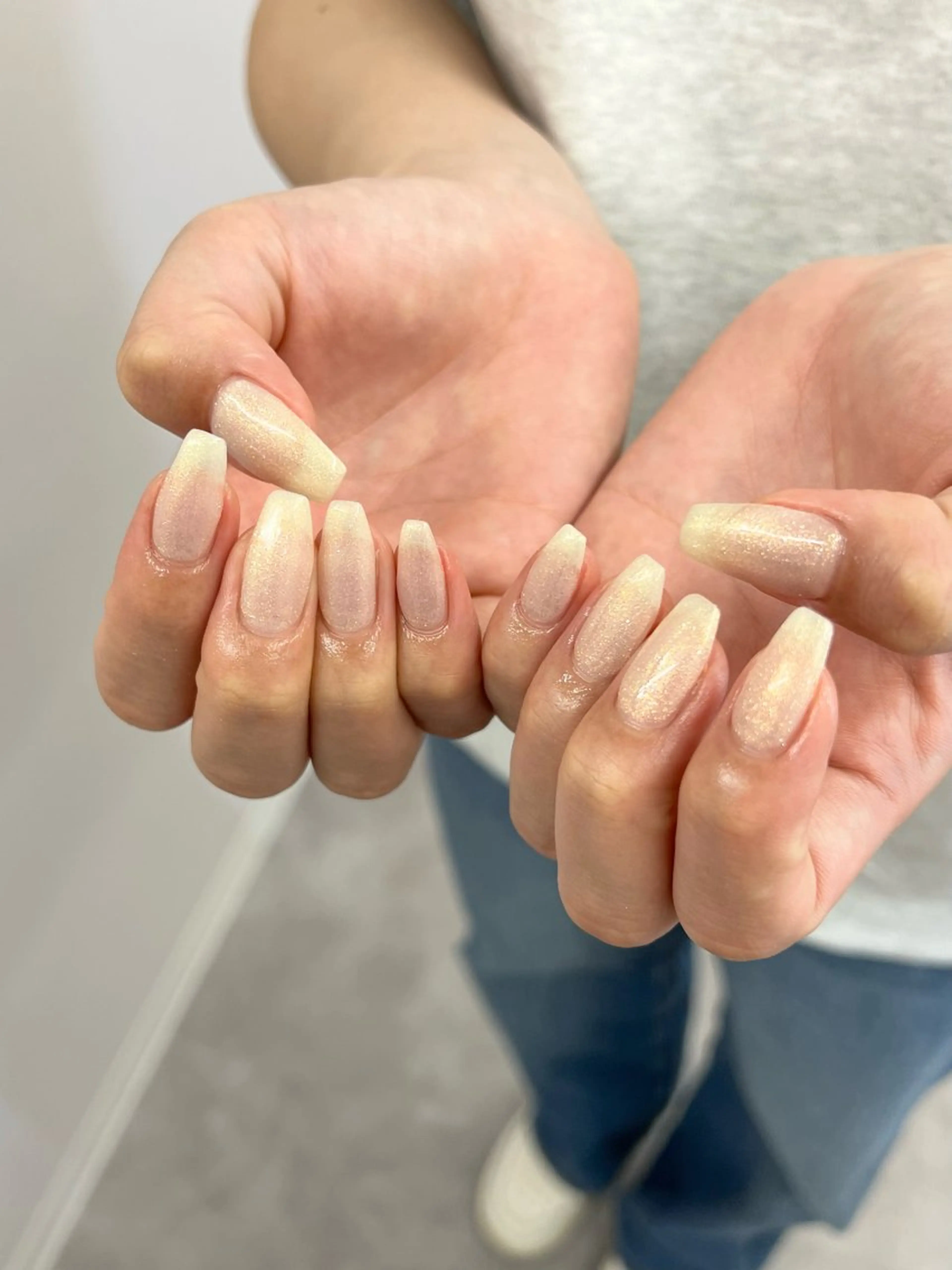 ネイル オーロラネイル ジェルネイル ラメ(グリッター) マグネットネイル ニュアンスネイル ハンドネイル ハンドケア Bana_ Nailのネイルデザイン