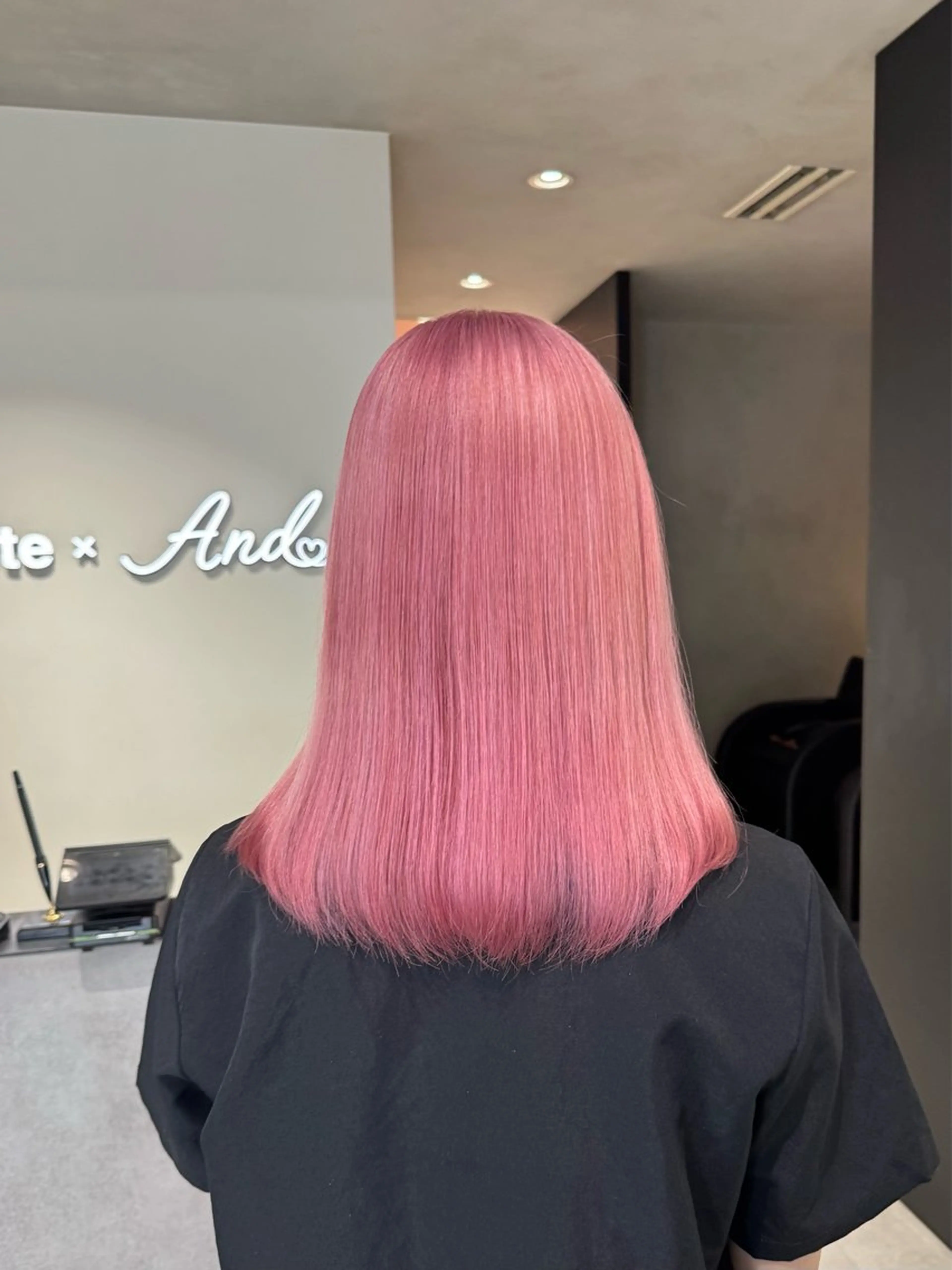 ロング カラー ヘアカラー 🇰🇷韓国風ハイ トーンKANA🖤のヘアスタイル