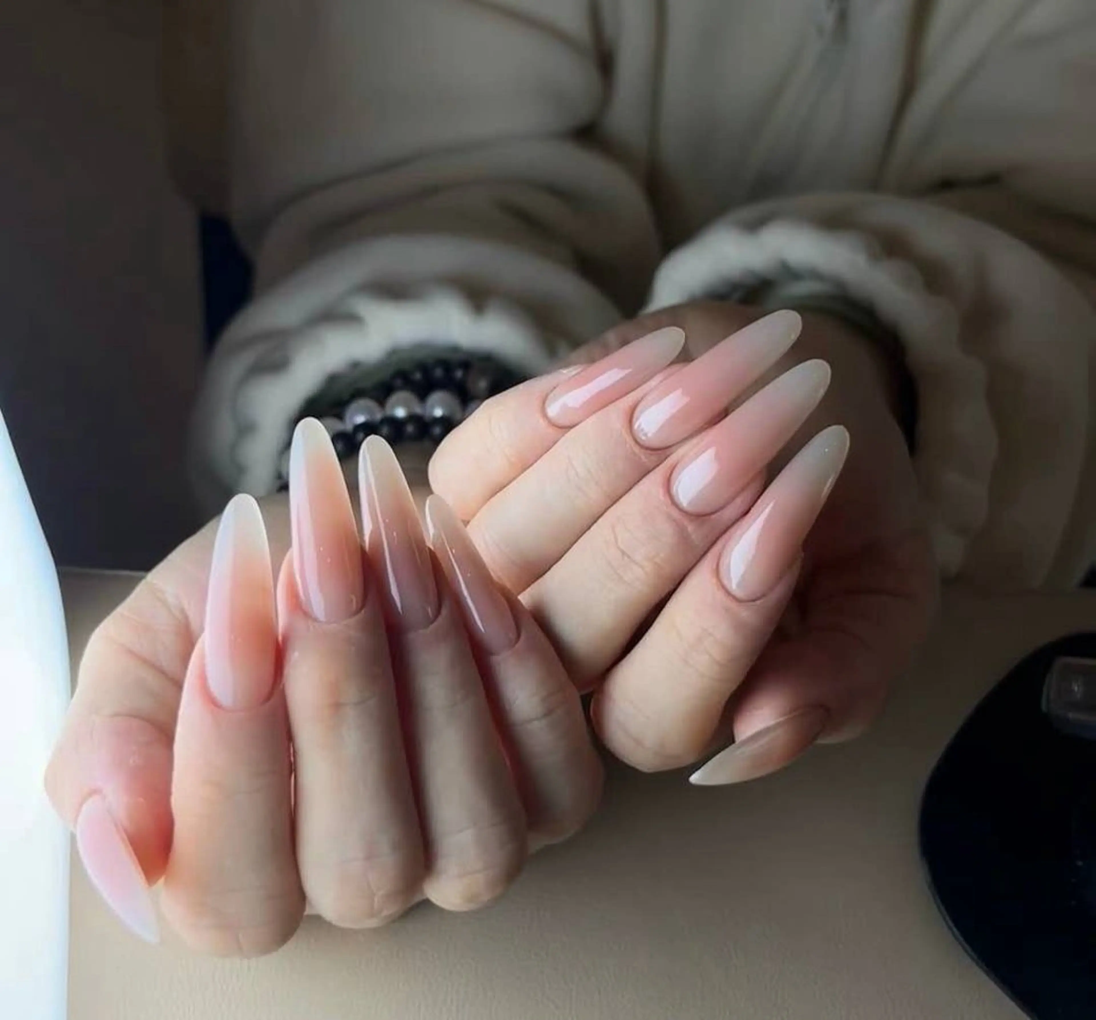 ネイル フラワーネイル フレンチネイル ジェルネイル ガラスフレンチ ハート ハンドネイル 相沢 さやかのネイルデザイン