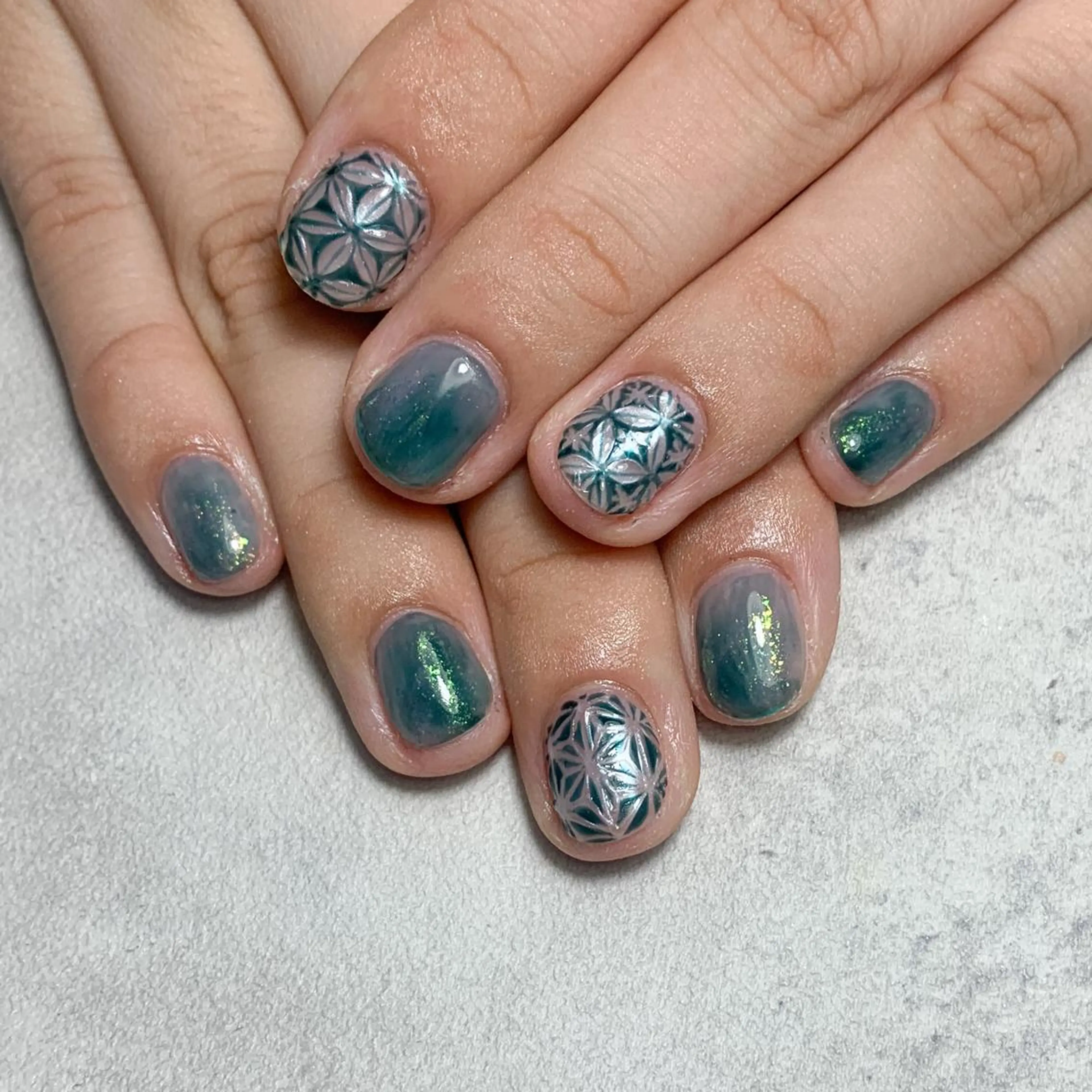 ネイル ハンドネイル FIORITURA aiのネイルデザイン