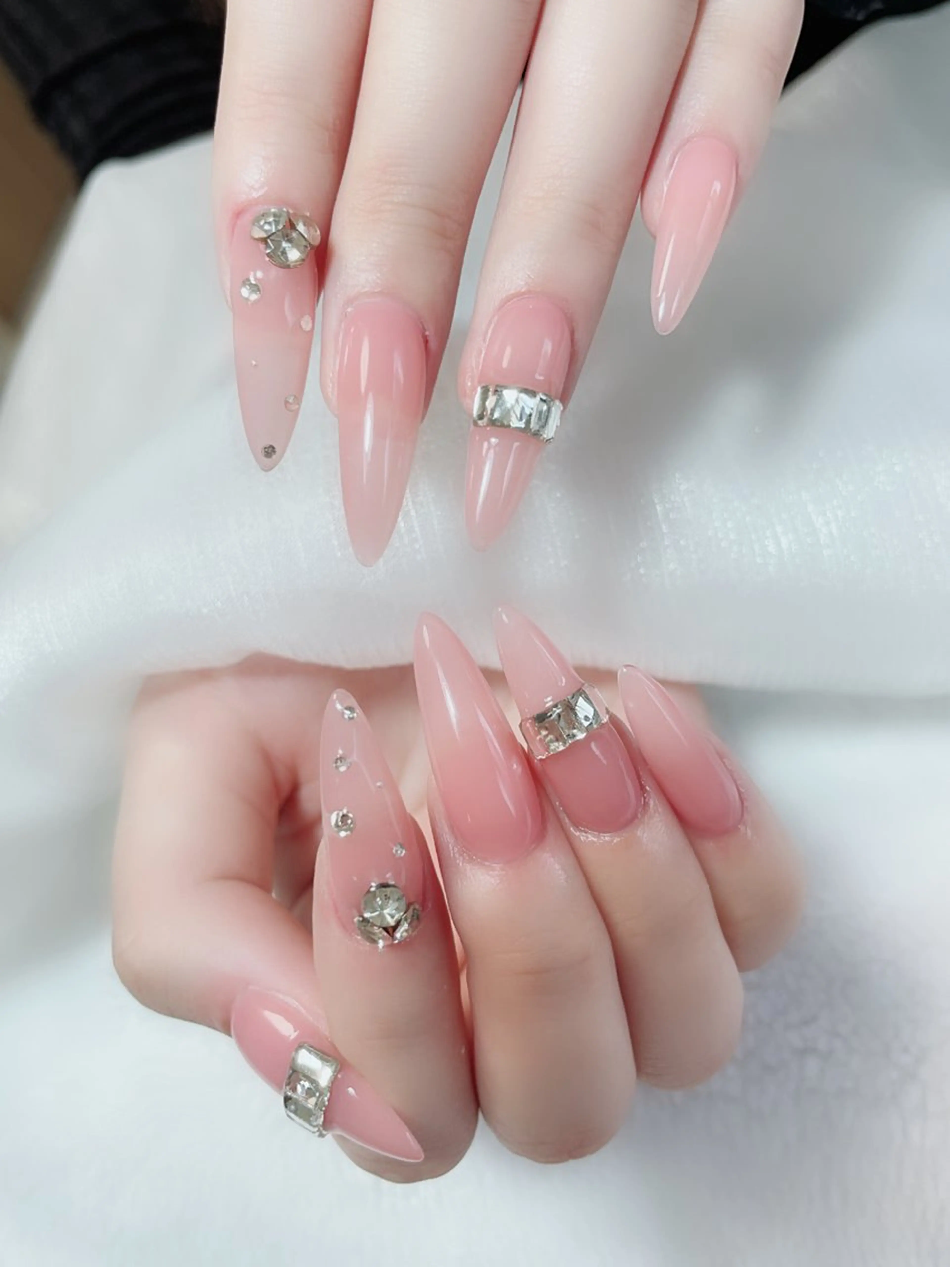 ネイル 持ち込み Amina nail salonのネイルデザイン